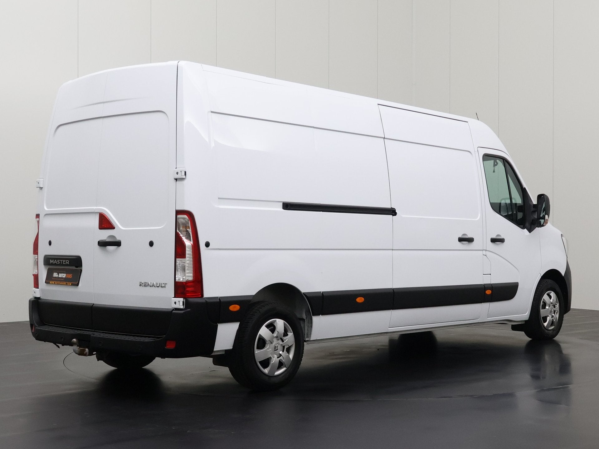 Renault Master 2.3DCi 180PK L3H2 Maxi | Multimedia | Trekhaa, Dealer onderhouden, Gebruikt, Euro 6, 2500 kg