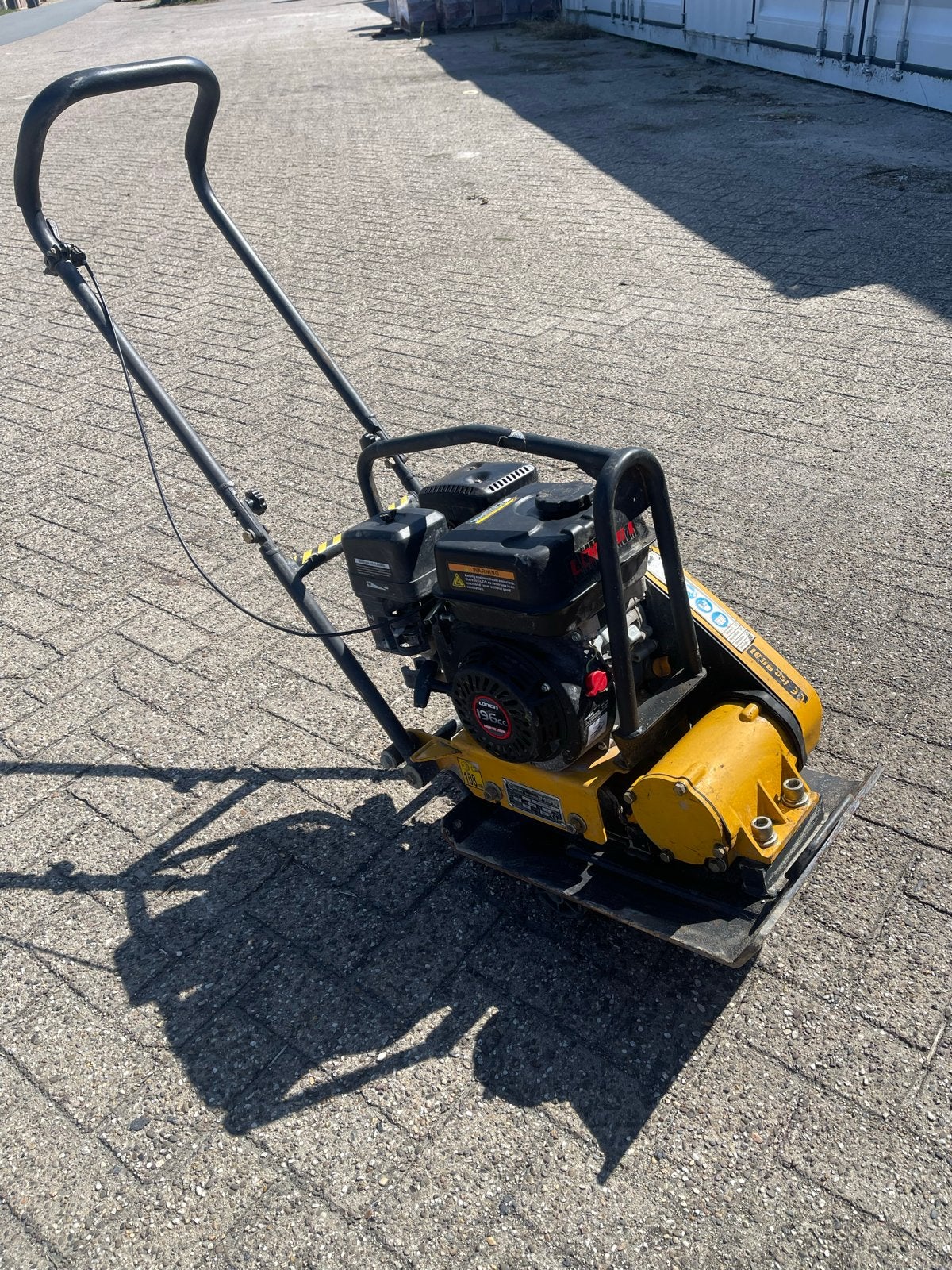 LUMAG RP-700PRO Trillerplaat, Ophalen