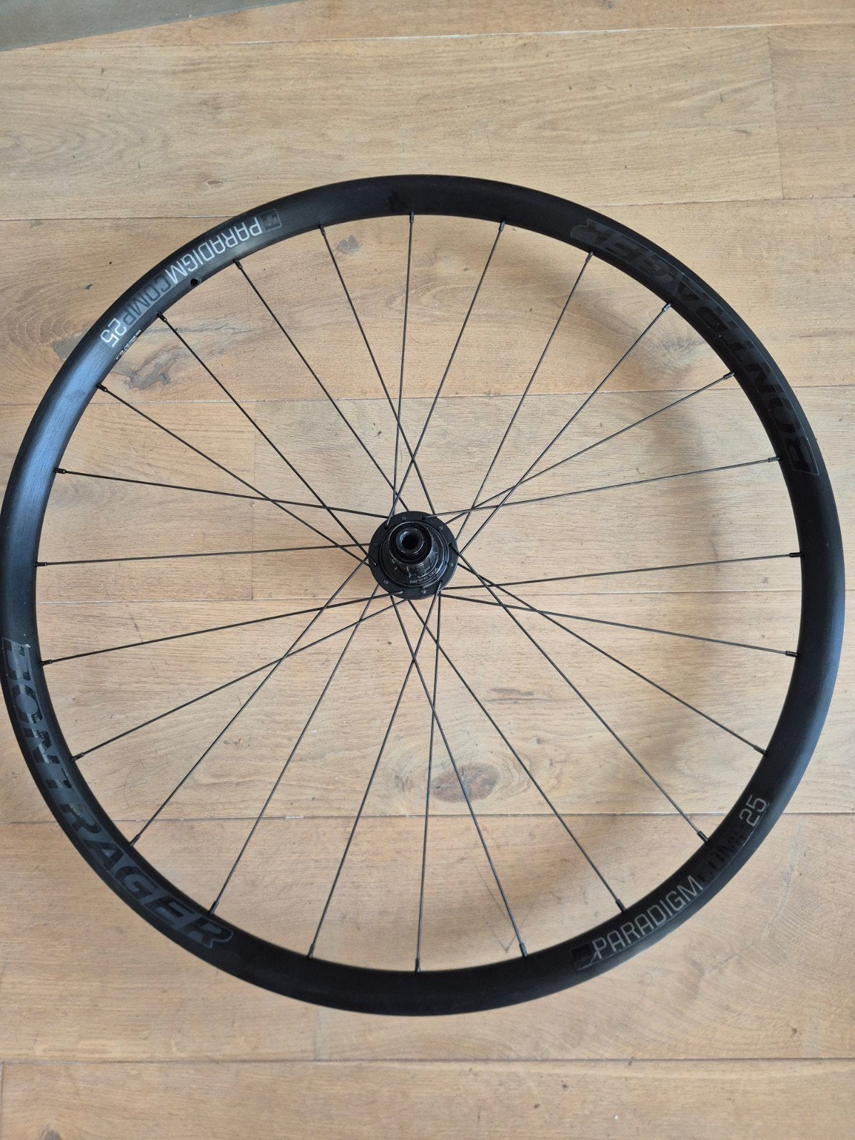 Bontrager Paradigm Comp 25 Aluminium Achterwiel, Zo goed als nieuw, Bontrager, Aluminium, Racefiets