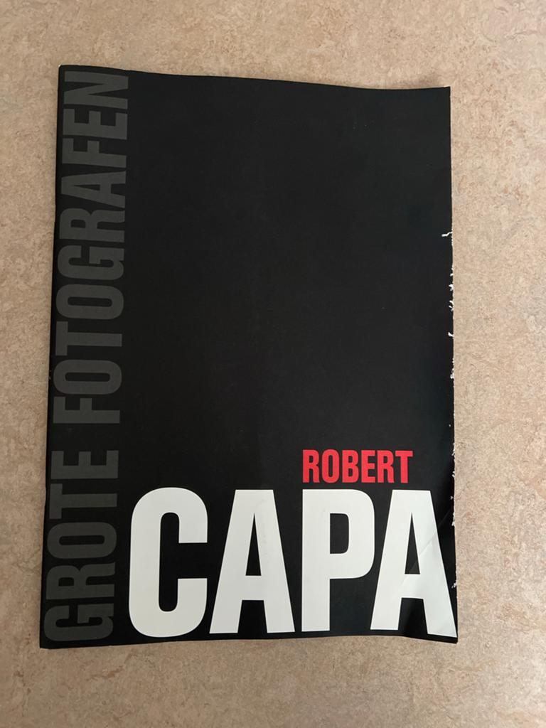 Grote Fotografen: Robert Capa - Fotoboek, Ophalen of Verzenden, Zo goed als nieuw, Fotografen
