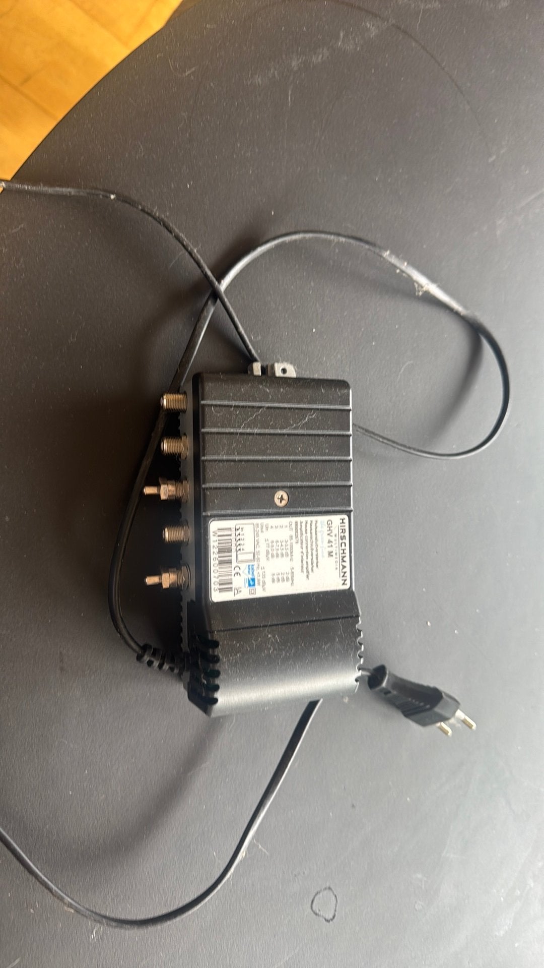 Hirschmann GHV 41 M Antenneversterker (Kabel Keur), Ophalen of Verzenden, Refurbished, 2 tot 5 meter, Overige kabels