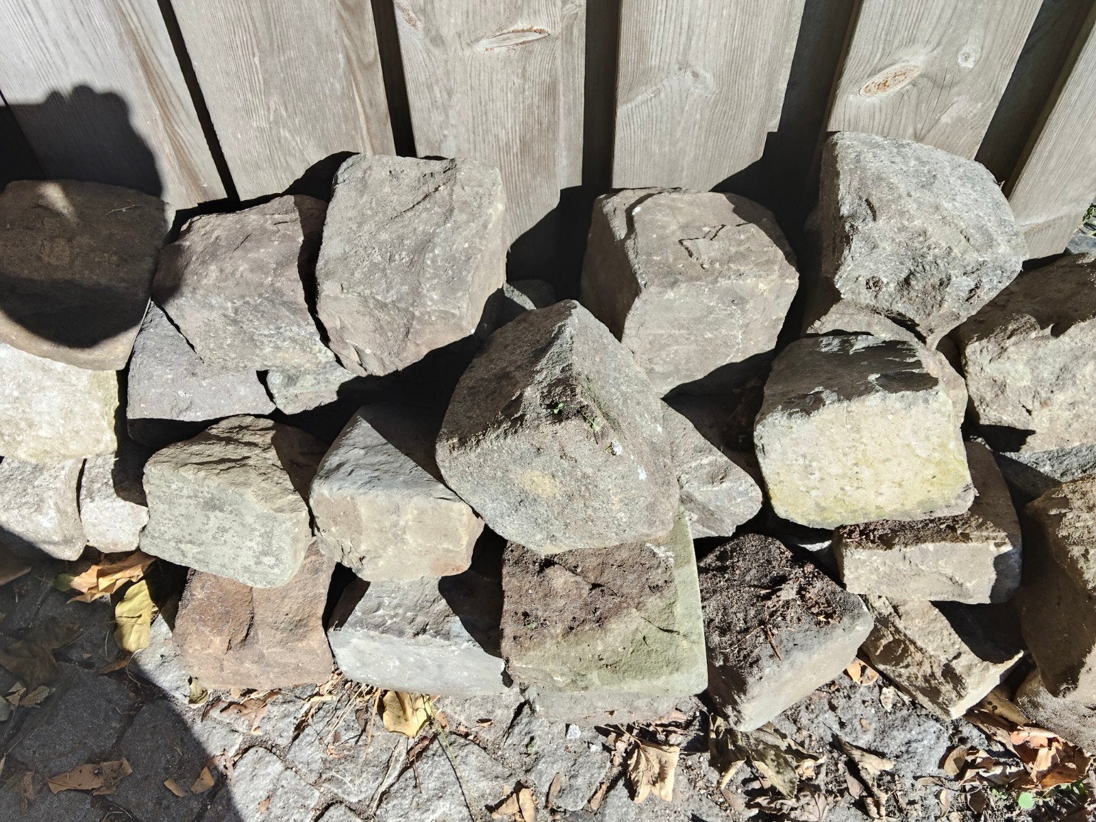 Natuurstenen keien voor tuin of decoratie (kinderkoppen), Tuin en Terras, Ophalen, Overige materialen, Gebruikt, Kei