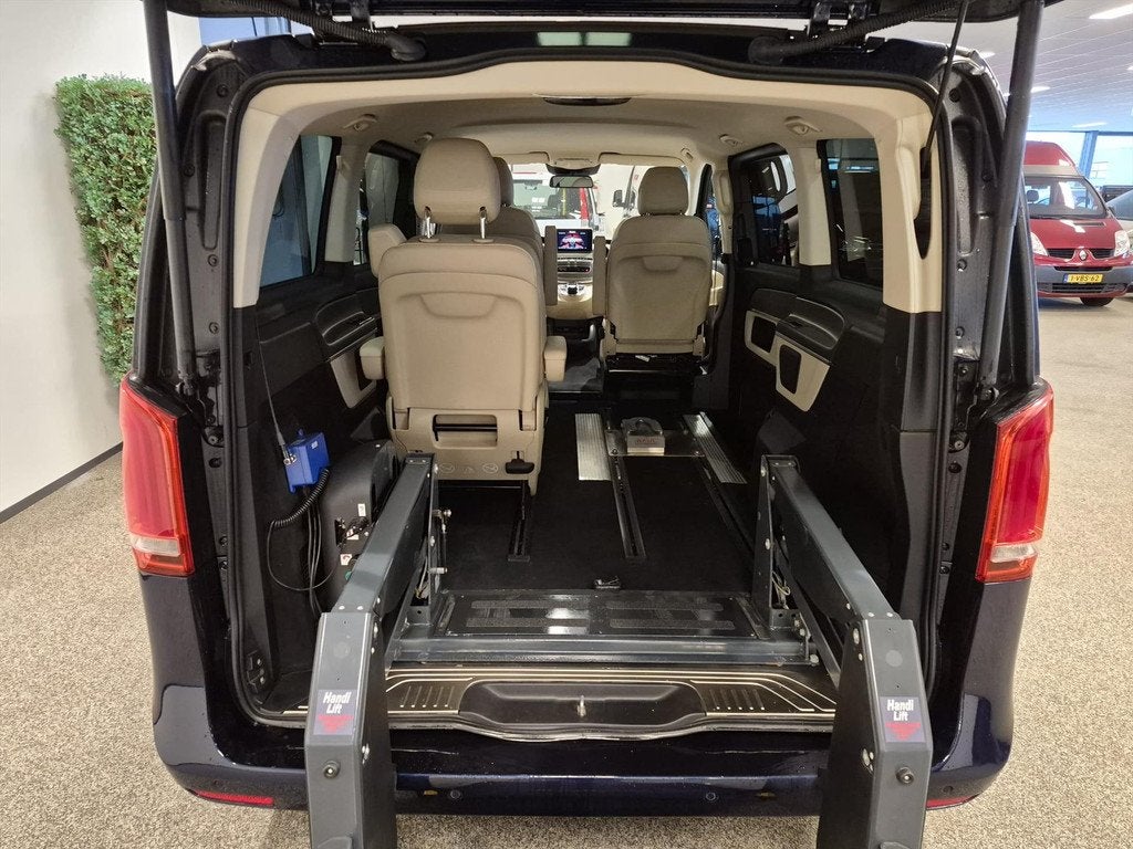 Mercedes V-Klasse 250D L3H1 Rolstoelbus Automaat 3+1 (190pk), Auto's, Automaat, 15 km/l, Gebruikt, Blauw