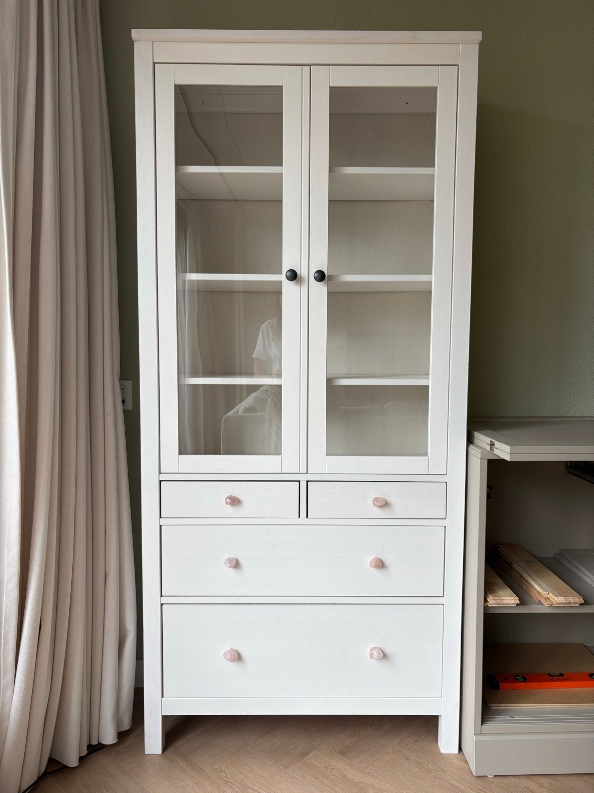 Witte buffetkast met glazen deuren en lades, Ophalen, Gebruikt, 200 cm of meer, 50 tot 100 cm
