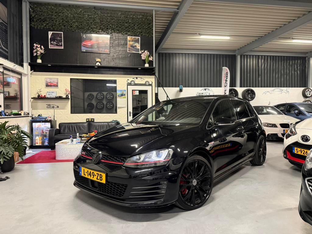 Volkswagen Golf 2.0 TSI 169KW 5D DSG PANO LED LEDER LANE, 4 cilinders, 1984 cc, Zwart, Bedrijf