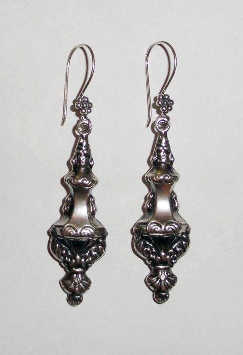 Oorbellen breipendoppen zilver bloemen Niekerk puffs, Sieraden, Tassen en Uiterlijk, Hangers, Nieuw, Ophalen of Verzenden, Zilver