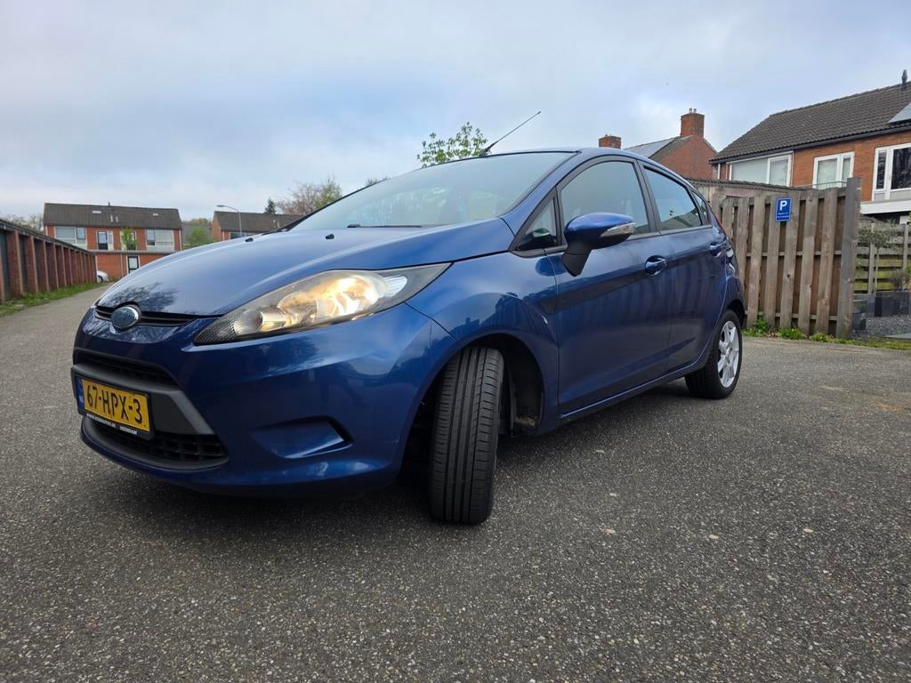 Ford Fiesta uit 2009, Voorwielaandrijving, Stof, 1242 cc, Origineel Nederlands