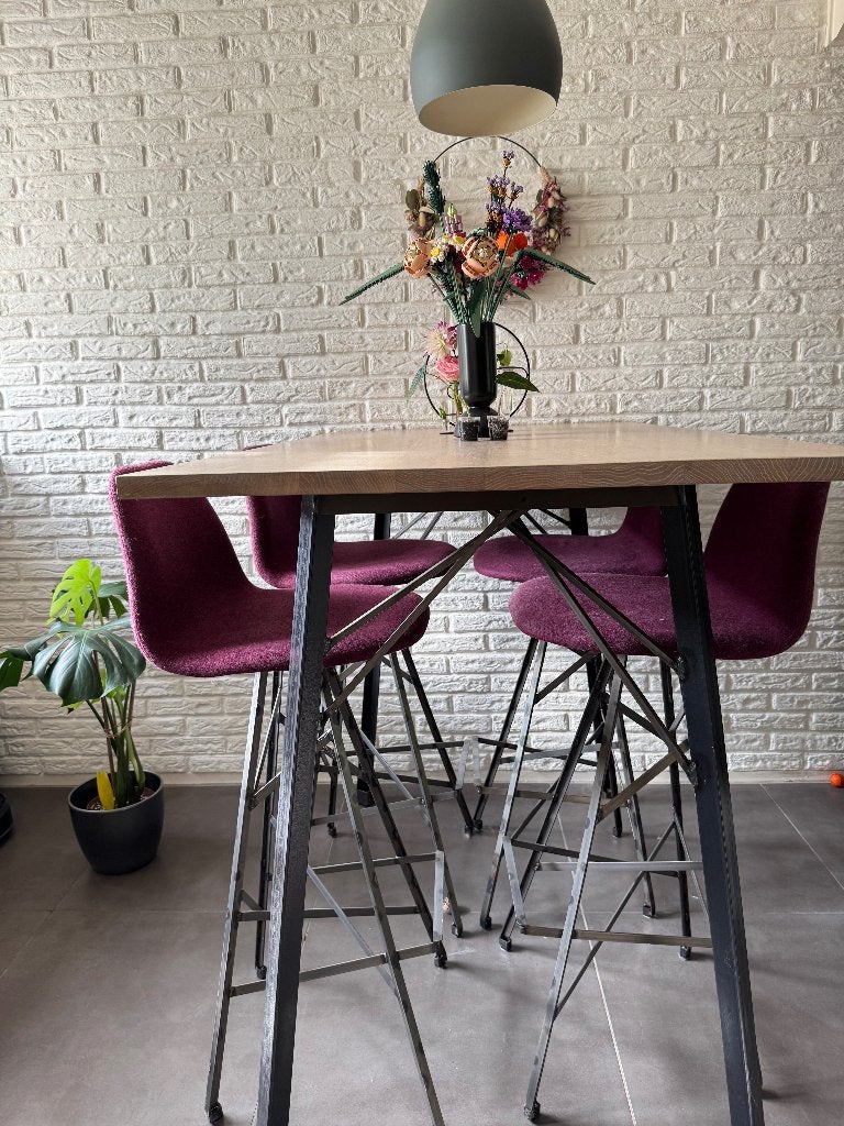 Eethoek - Bartafel met 4 stoelen, Huis en Inrichting, Ophalen, Zo goed als nieuw, Overige kleuren, Vier