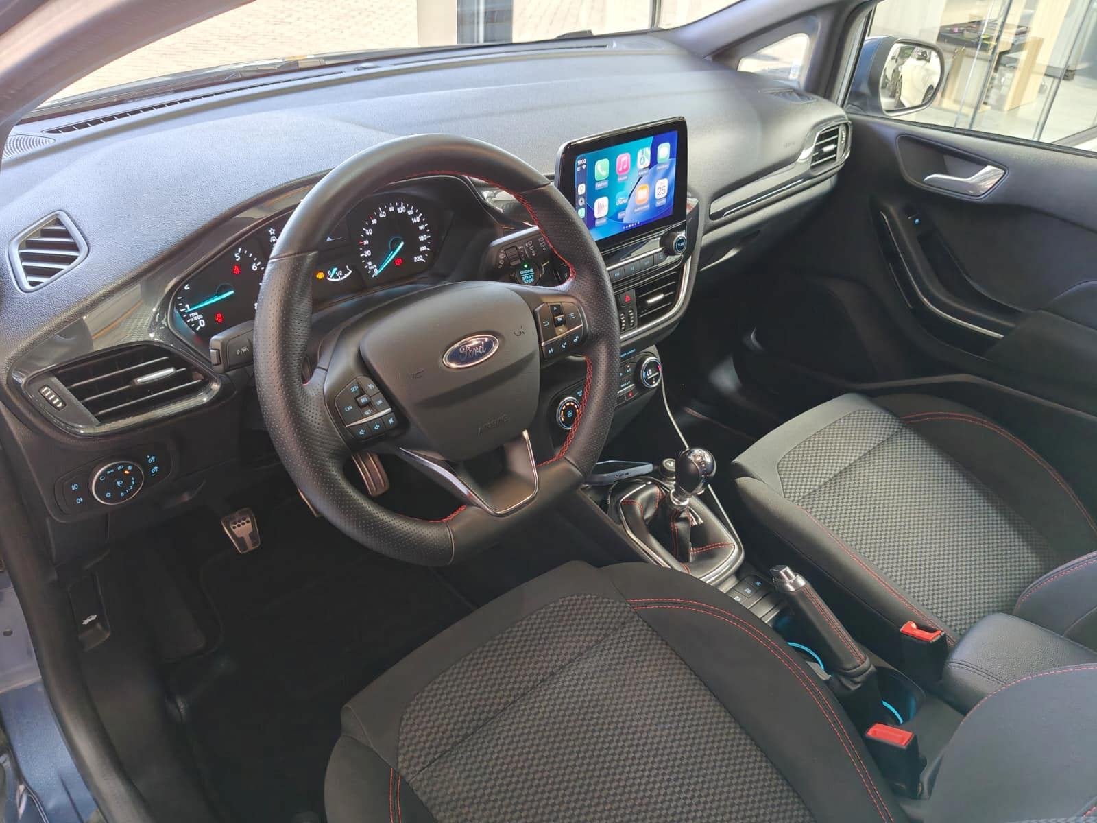 Foto 7 van Ford Fiesta 1.0 EcoBoost ST-Line X 140PK CARPLAY
