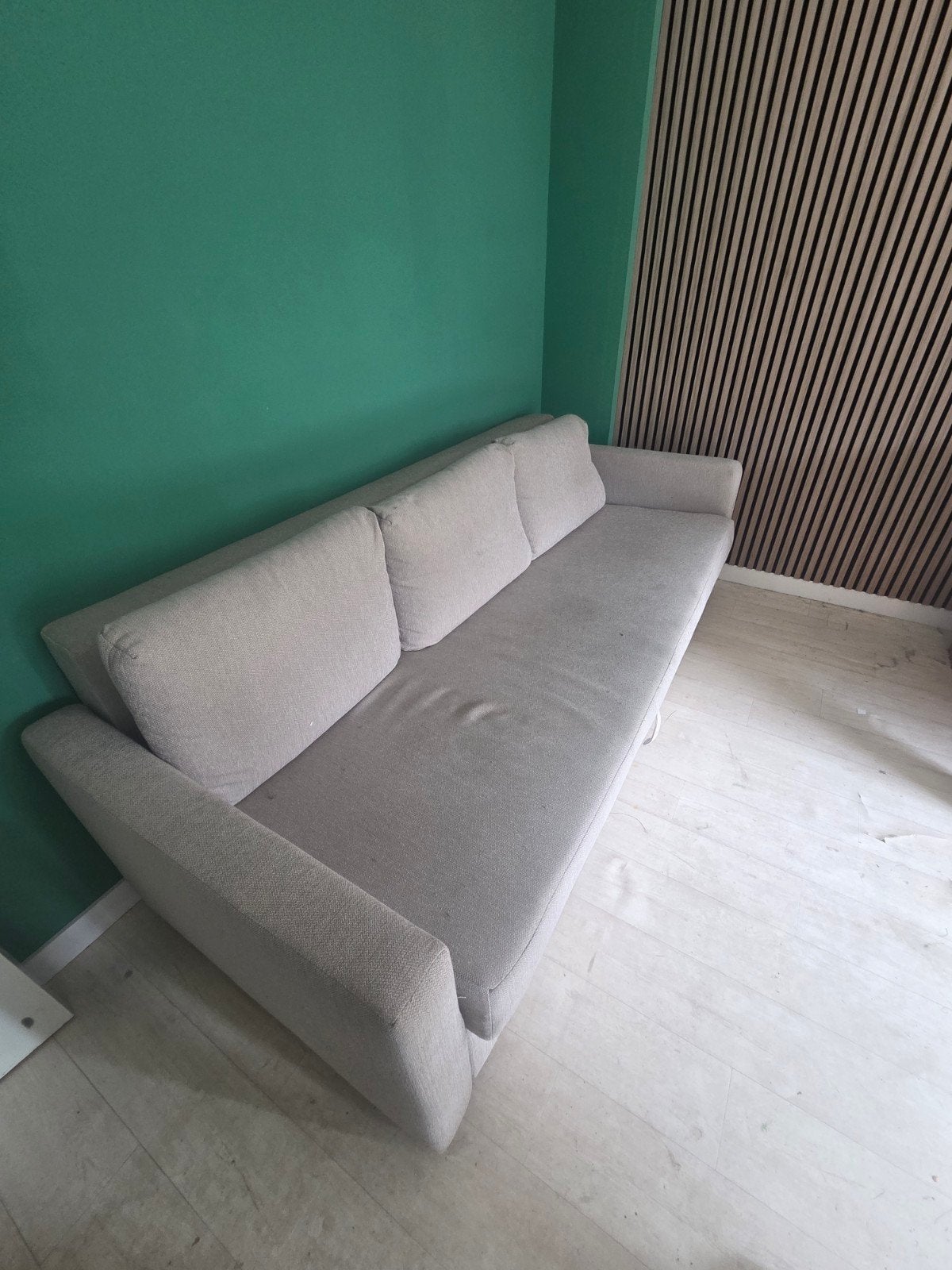 Comfortabele slaapbank met opbergruimte, Ophalen