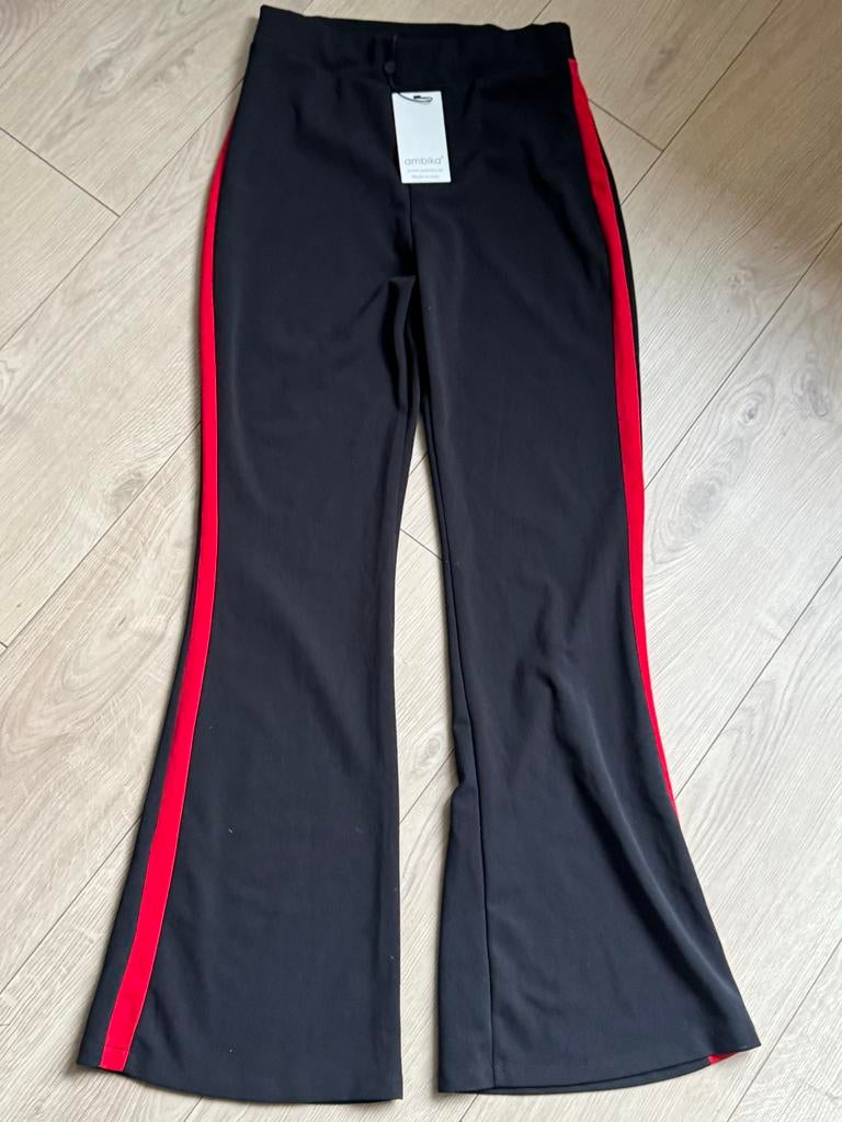 Nieuw Ambika Flared Broek Zwart met Rode Streep S/M, Zwart, Nieuw, Ophalen of Verzenden, Maat 36 (S)
