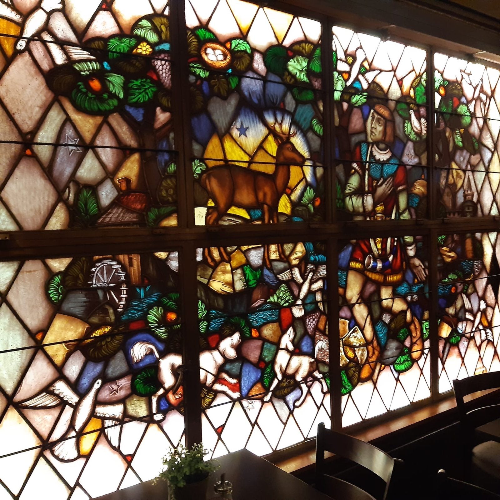 Sint Hubertus-jachttafereel glas en lood handgemaakt in 1950, Ophalen