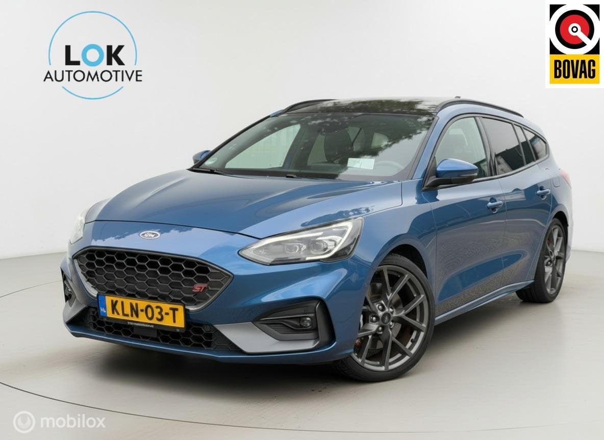Ford Focus Wagon 2.3 EcoBoost ST-3 PANO|B&O|SFEER|HUD|RECARO, Auto's, Gebruikt, Zwart, 4 cilinders, Blauw