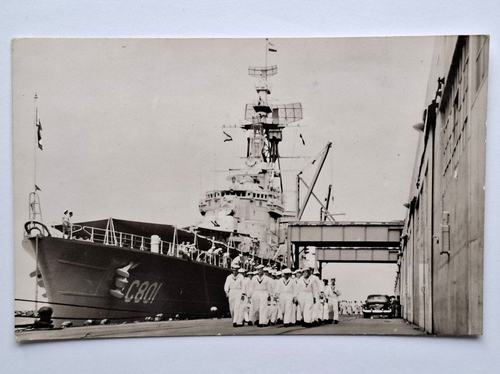 ansichtkaart 1955: kruiser Hr Ms de Ruyter (C801) - Antillen, Verzenden, Marine, Nederland, Foto of Poster