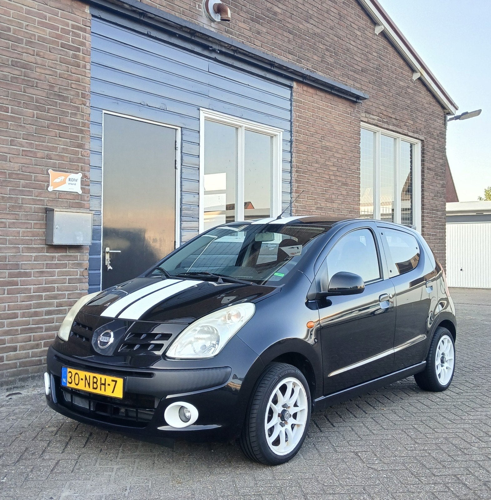 Nissan Pixo 1.0 Look / Bj.2010 / APK 05-2027 / Airco, Auto's, Nissan, Voorwielaandrijving, Euro 5, Stof, Elektrische ramen
