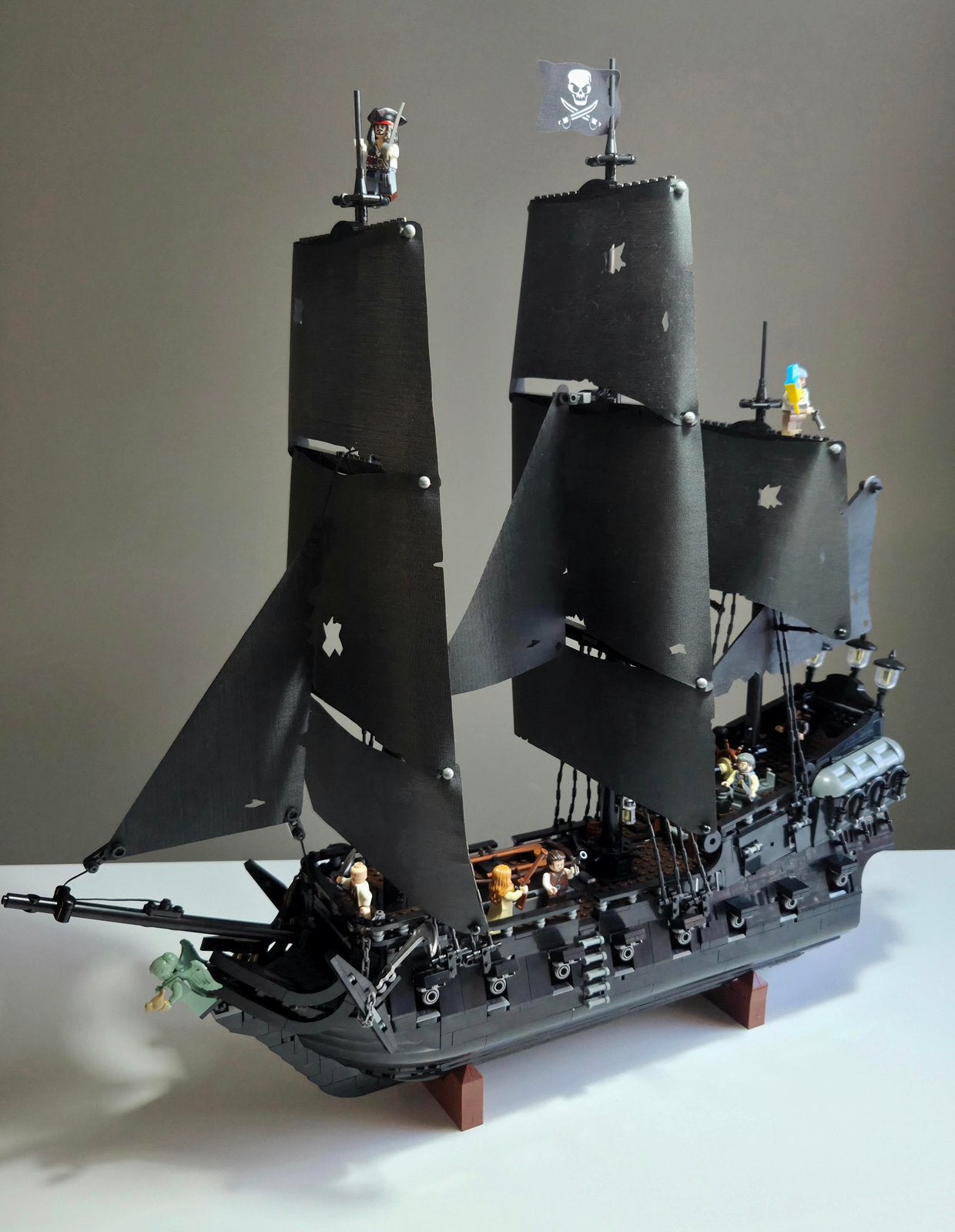 LEGO Icons 10365 Piratenschip van Captain Jack Sparrow, Kinderen en Baby's, Ophalen, Lego, Zo goed als nieuw, Compleet