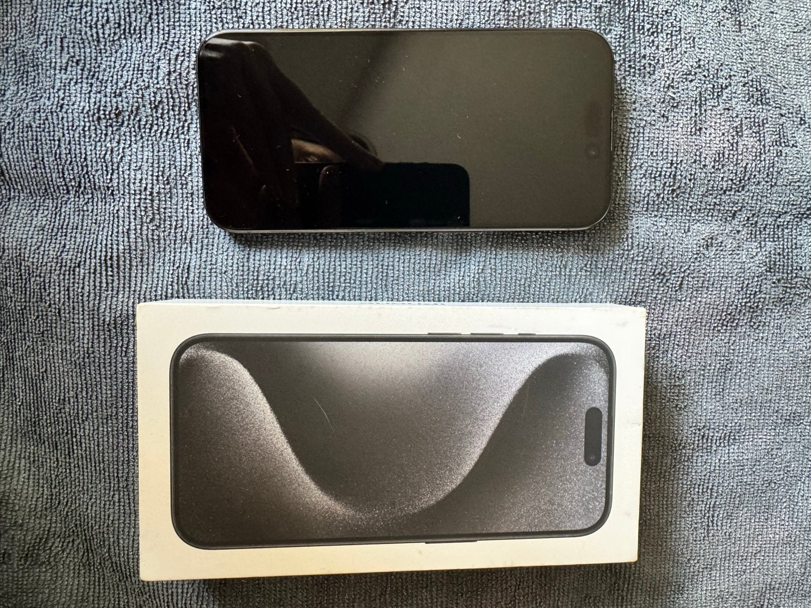 iPhone 15 Pro 128GB - as good as new