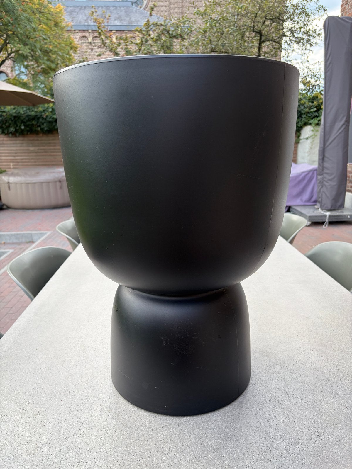 Grote zwarte bloempot / plantenbak - Elho, Ophalen, Kunststof, 40 cm of meer, Rond