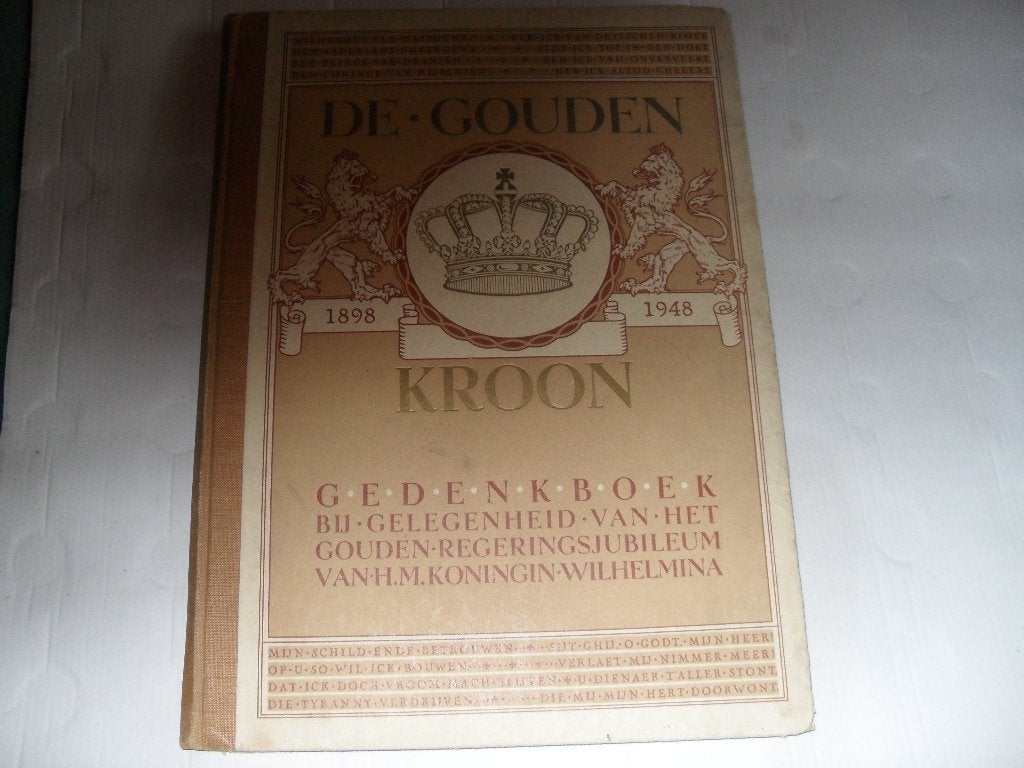 de gouden kroon - 1898-1948 gedenkboek kon. wilhelmina, Verzamelen, Ophalen of Verzenden, Gebruikt, Tijdschrift of Boek