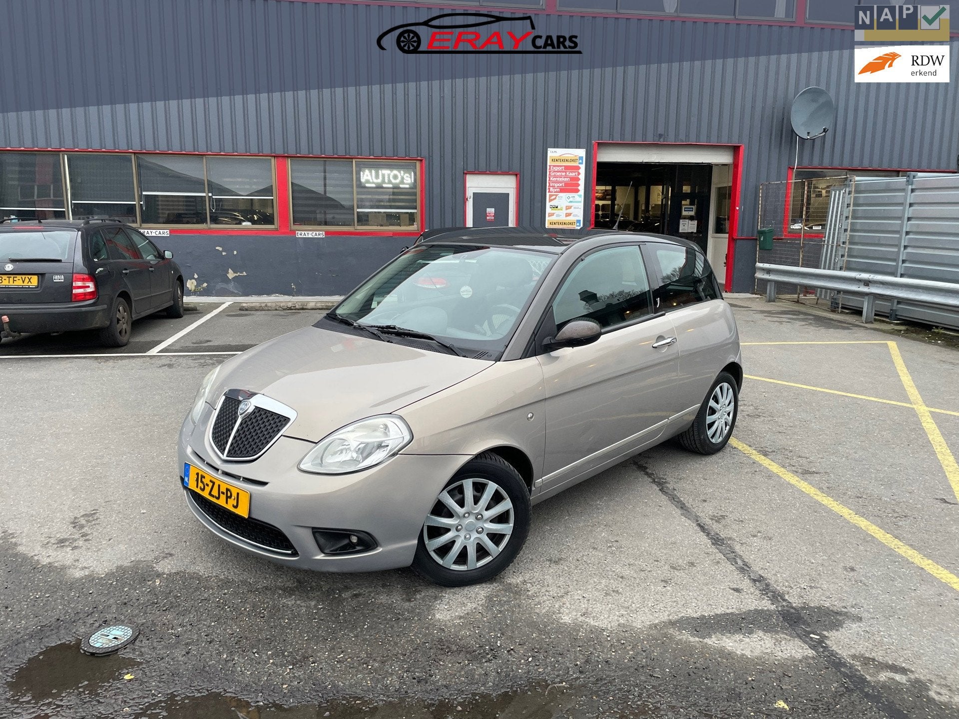 Lancia Ypsilon 1.4-16V / AUTOMAAT / NAP /, Auto's, 400 kg, Beige, Origineel Nederlands, Bedrijf