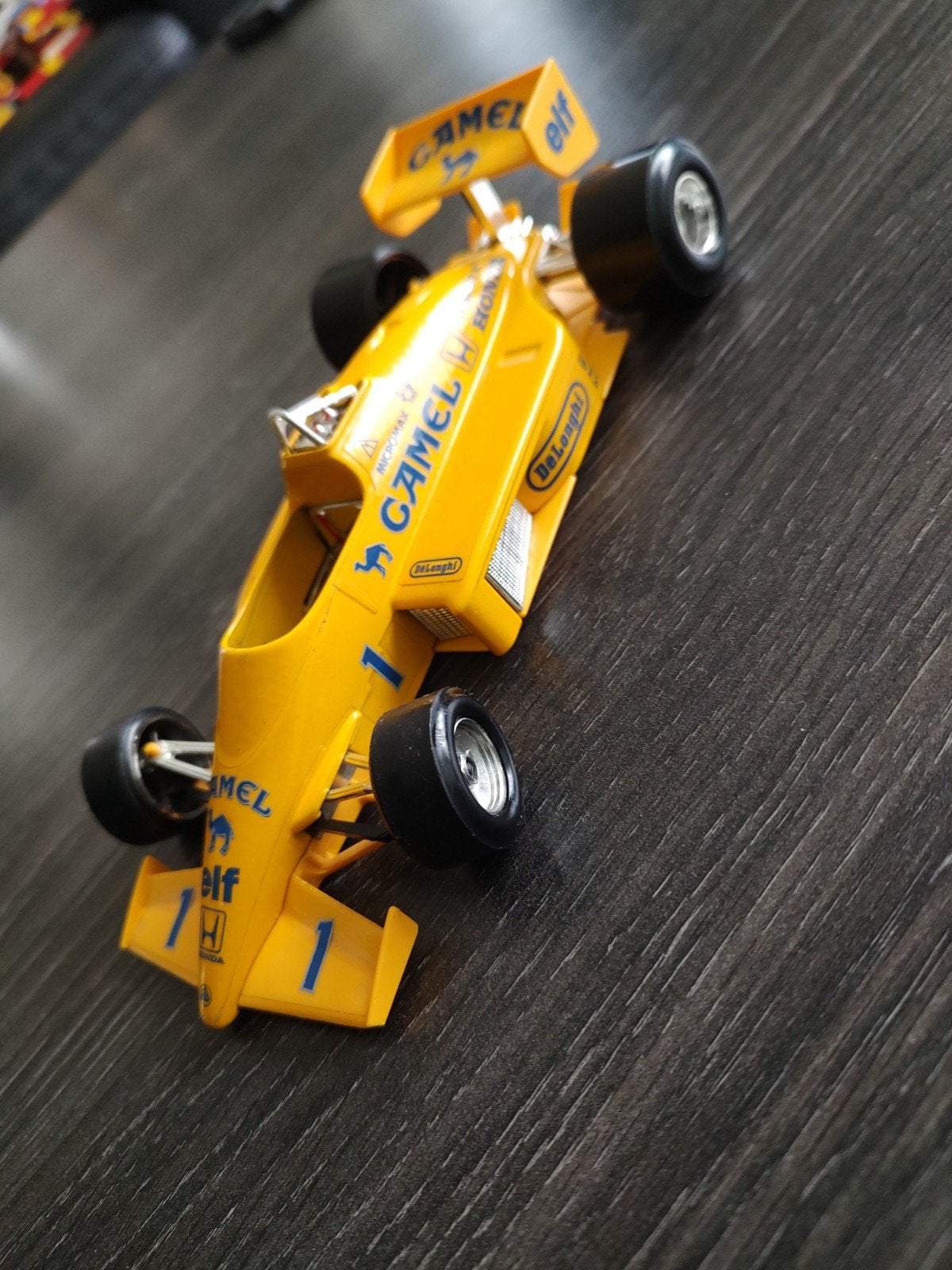 Bburago Lotus 97T F1 modelauto schaal 1/24 Nelson Piquet, Ophalen of Verzenden, Zo goed als nieuw, Auto, Bburago