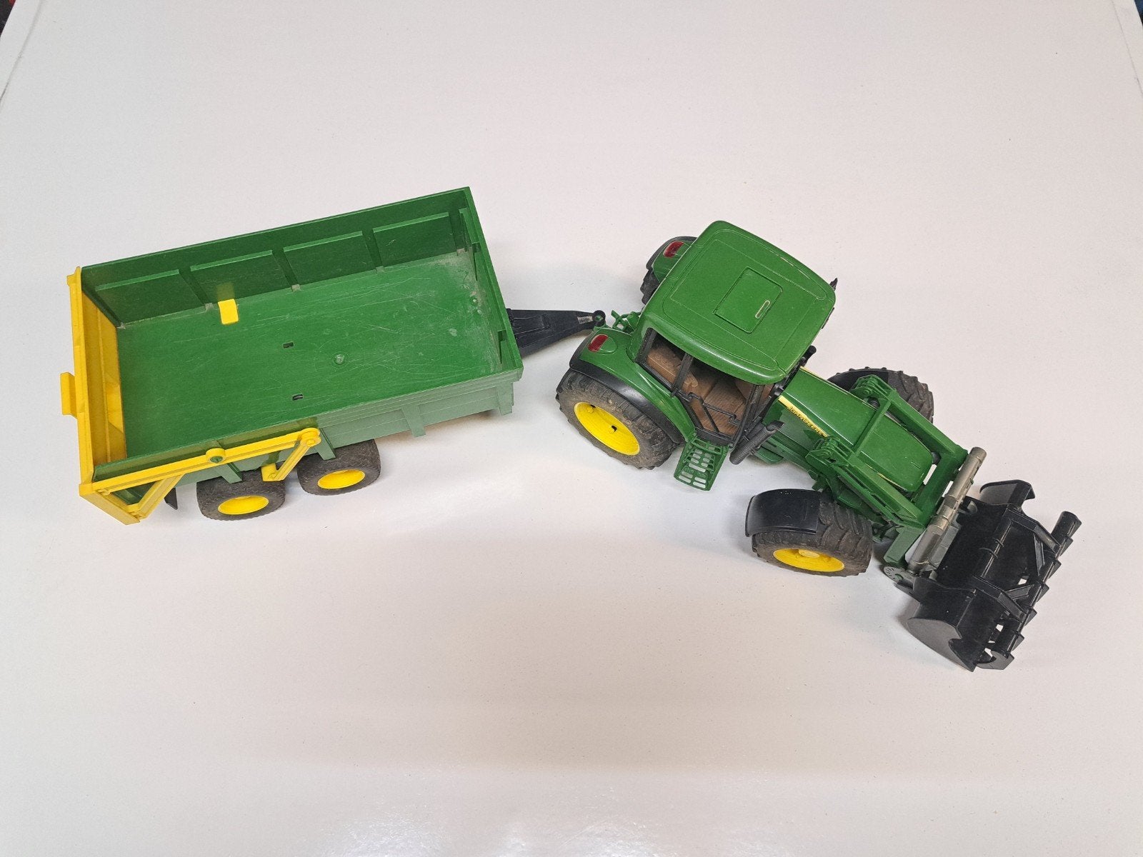 Bruder tractor met frontlader en kiepwagen 1:16, Ophalen of Verzenden, Gebruikt