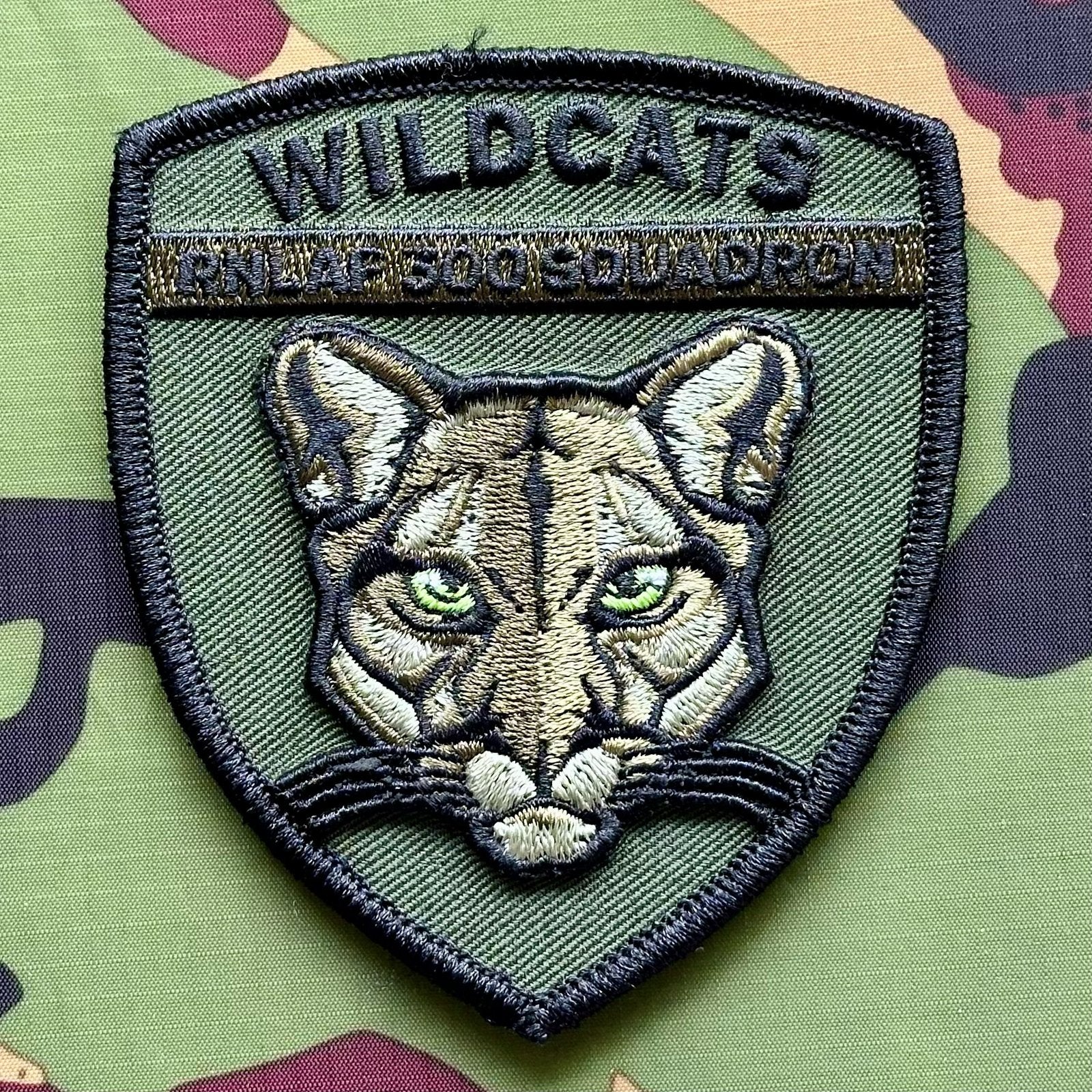 Patch RNLAF 300 SQN Wildcats, Ophalen of Verzenden, Luchtmacht, Nederland, Embleem of Badge