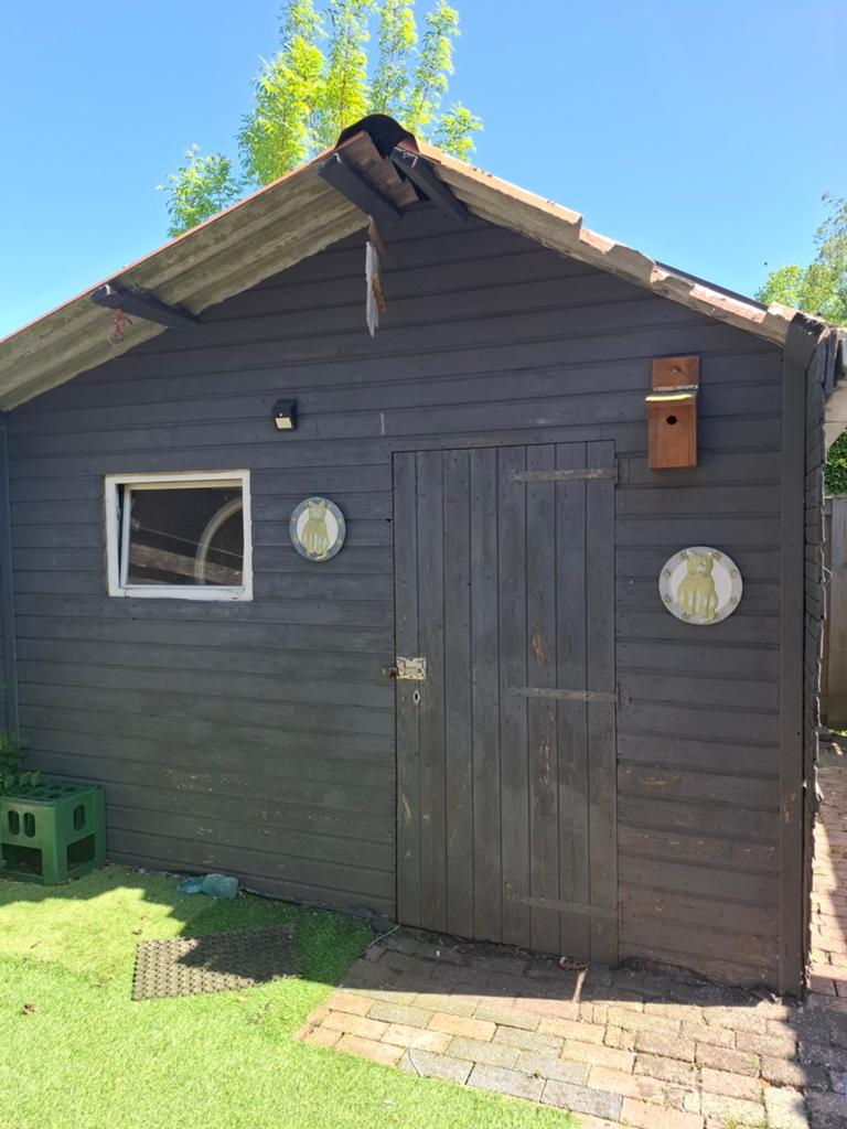 Schuur gratis af te halen, zelf afbreken, Tuin en Terras, Tuinhuizen, 250 tot 500 cm, Schuur, Ophalen of Verzenden, 1 raam