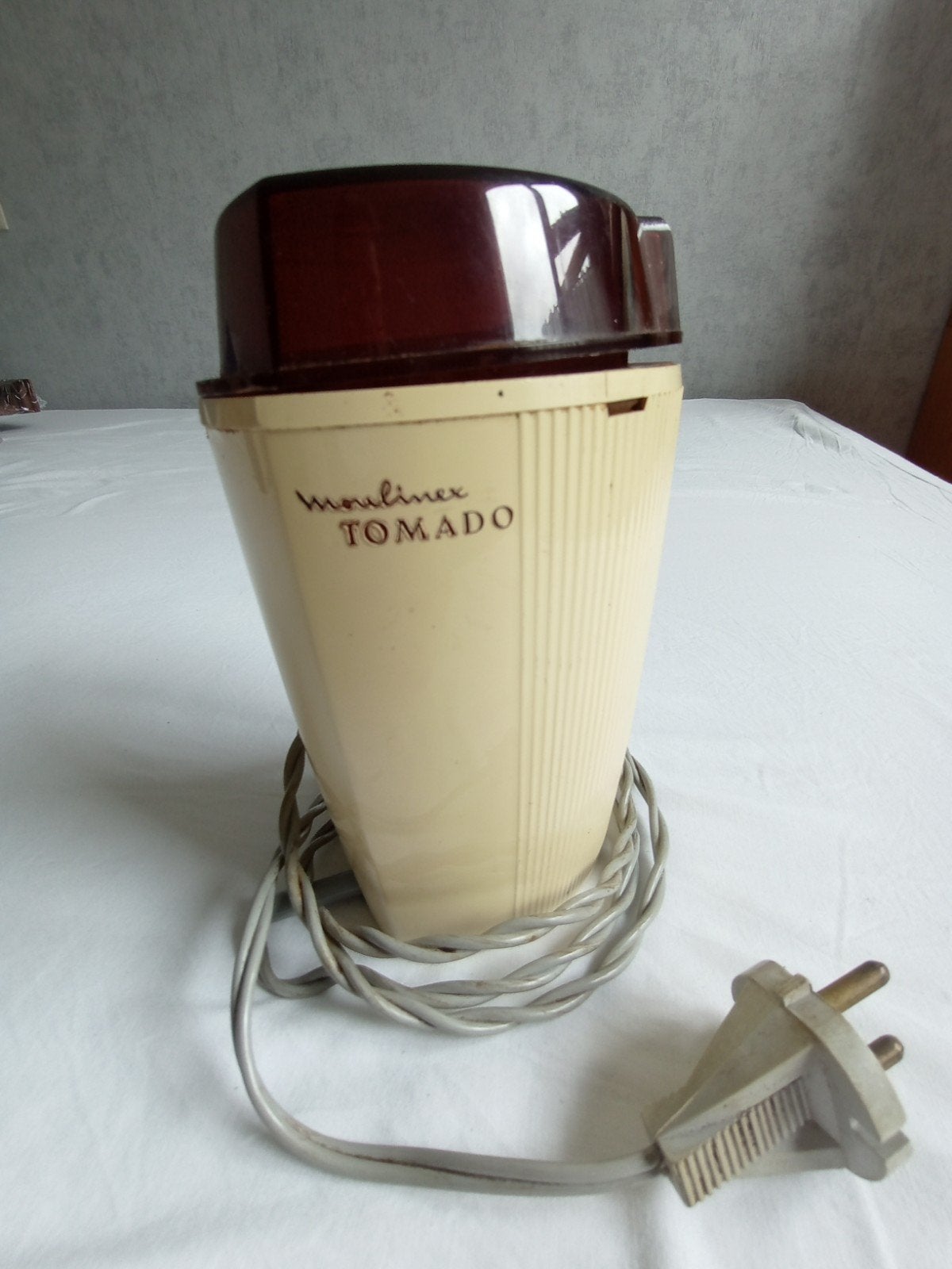 Vintage Moulinex Tomado koffiemolen suikermolen 2x, Ophalen of Verzenden, Gebruikt, Koffiemachine, Koffiebonen