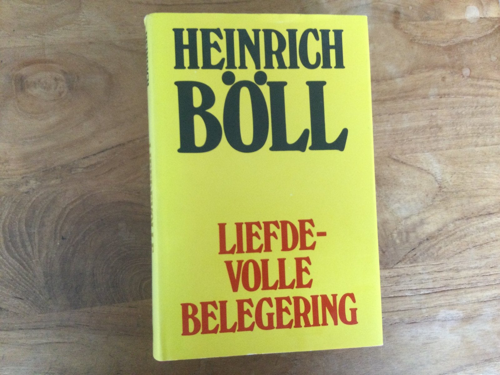 Heinrich Boll, Liefdevolle Belegering, Ophalen of Verzenden, Gelezen, Europa overig
