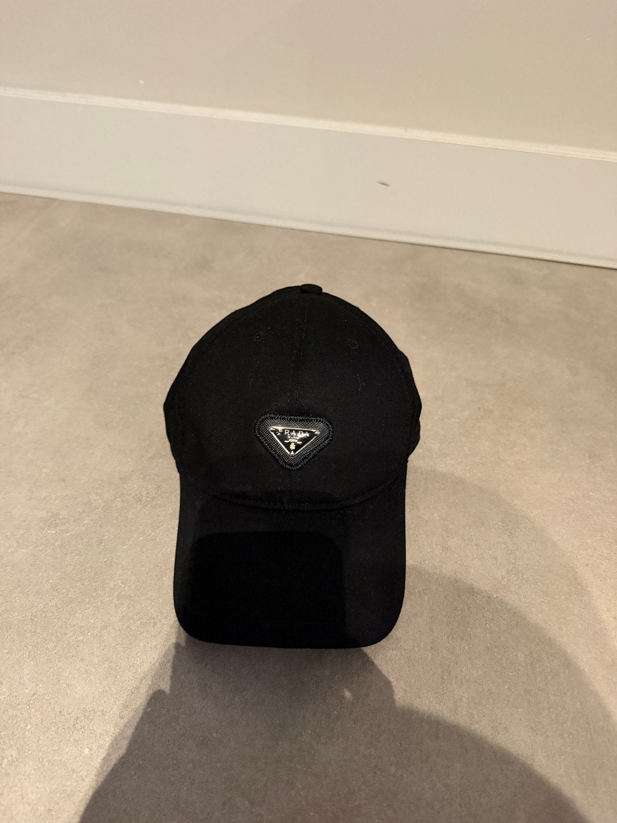 Prada Zwarte Pet / Cap – One Size, Ophalen, Zo goed als nieuw