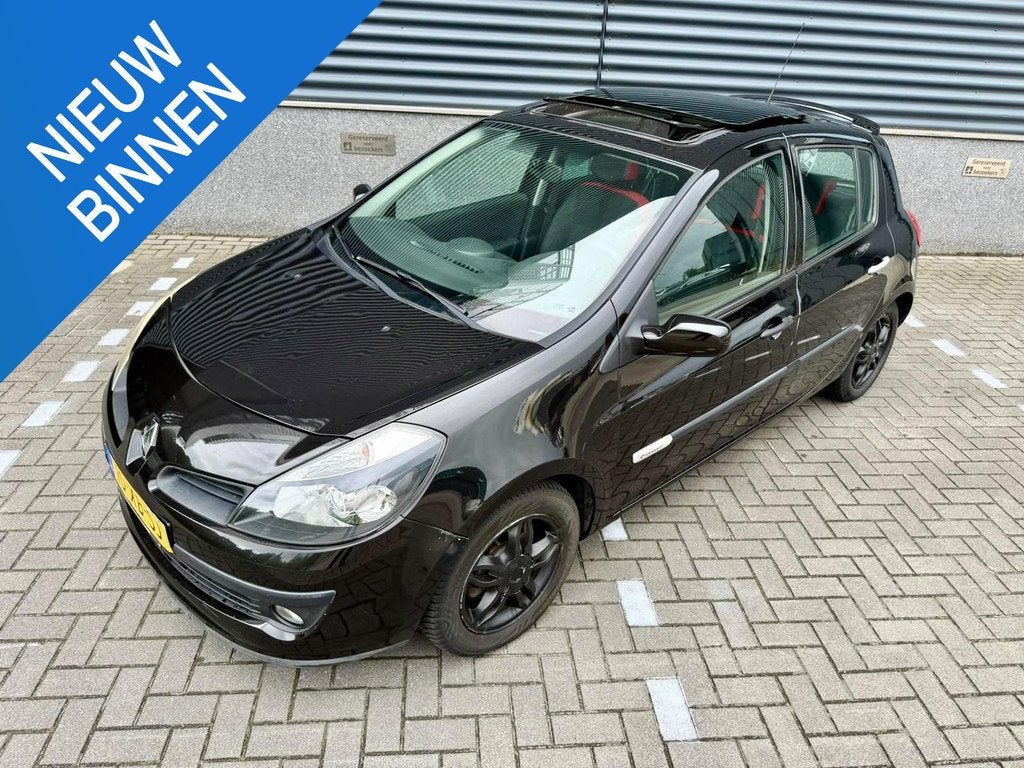 Renault Clio 1.4-16V Rip Curl *PANORAMADAK*AIRCO*100PK, Voorwielaandrijving, Gebruikt, 4 cilinders, Zwart