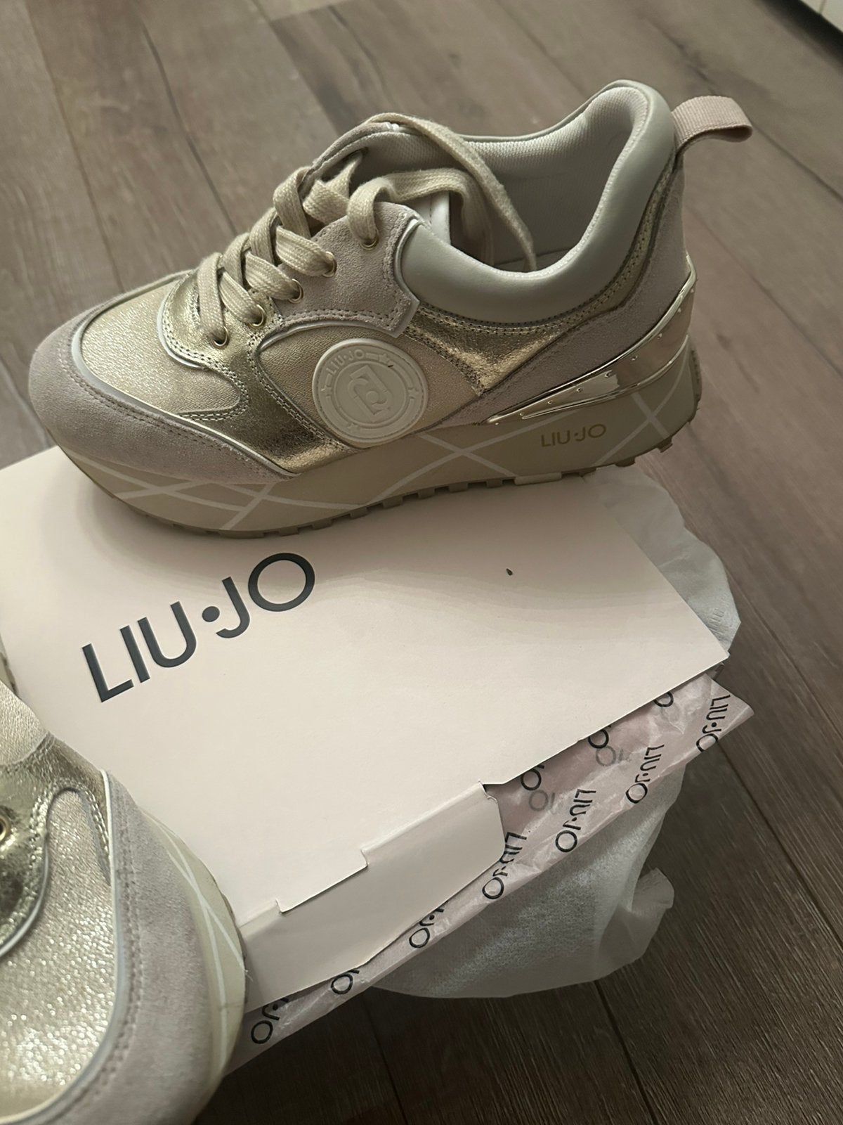 LIU .JO  sneaker, Kleding | Dames, Beige, Ophalen of Verzenden, Sneakers of Gympen, Zo goed als nieuw