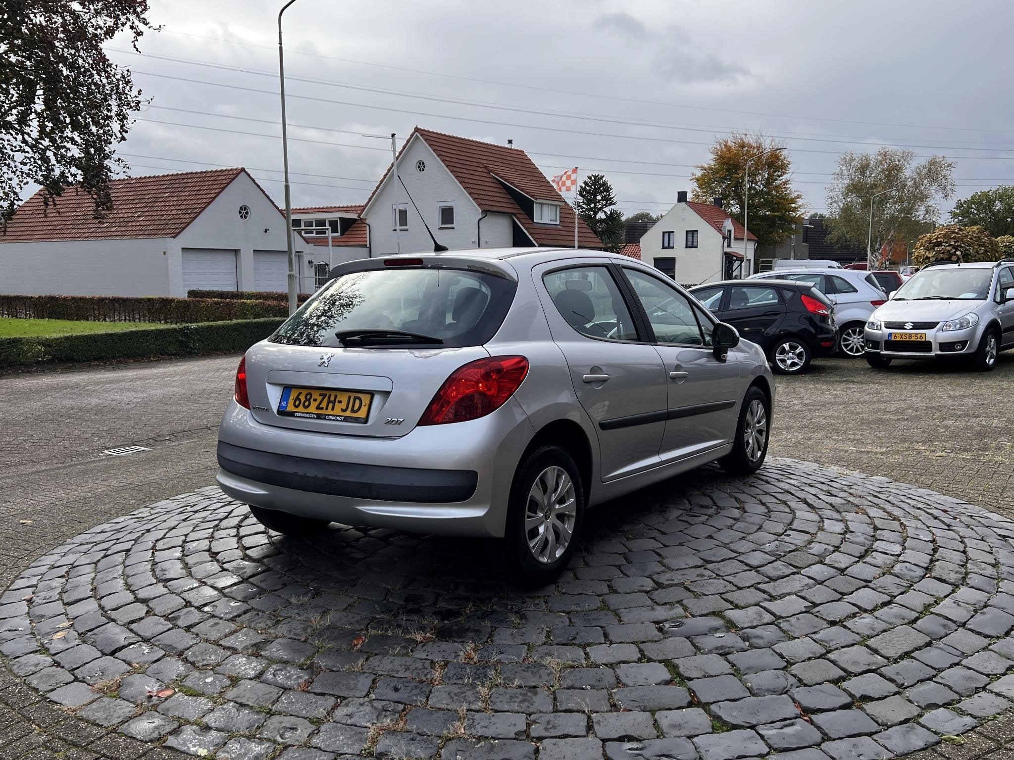 Peugeot 207 1.4 VTi Cool 'n Blue | 5Drs | Airco | Radio, Voorwielaandrijving, Stof, Gebruikt, Zwart