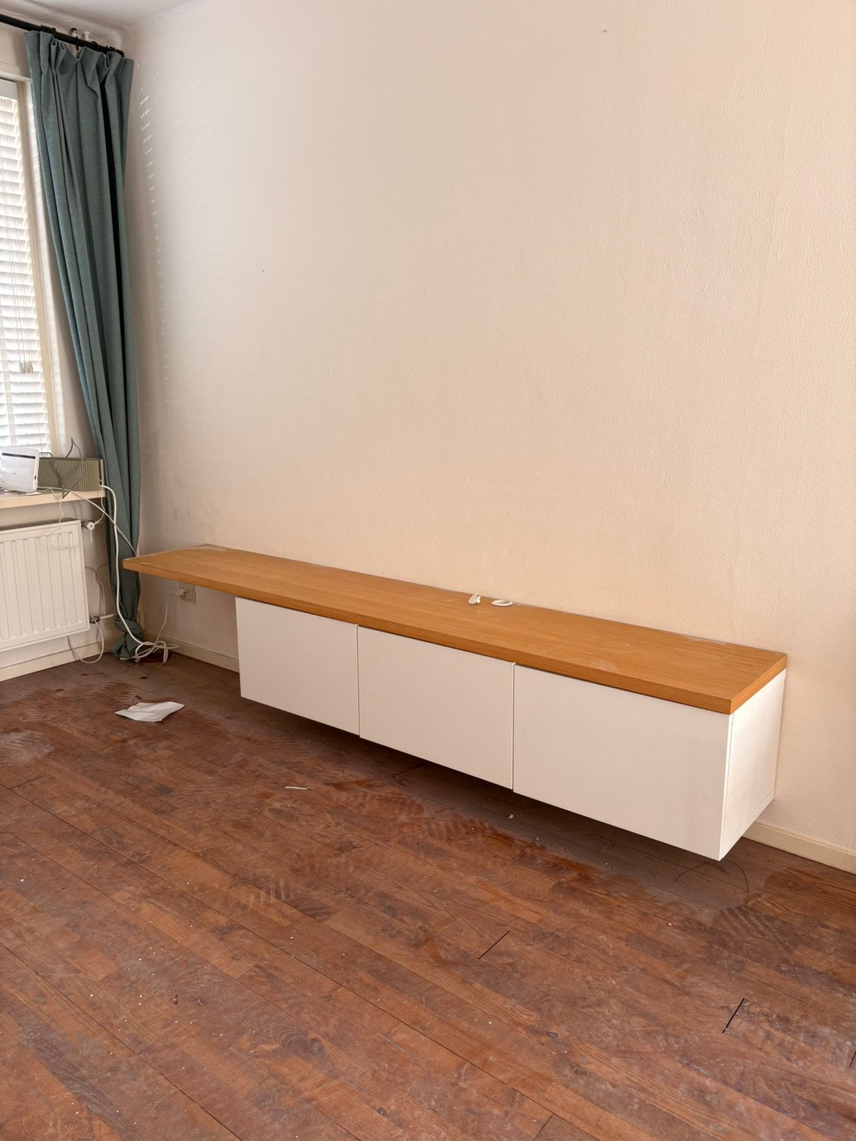 Tv meubel hangend met kastjes, Huis en Inrichting, Ophalen, Gebruikt, 200 cm of meer, Minder dan 100 cm