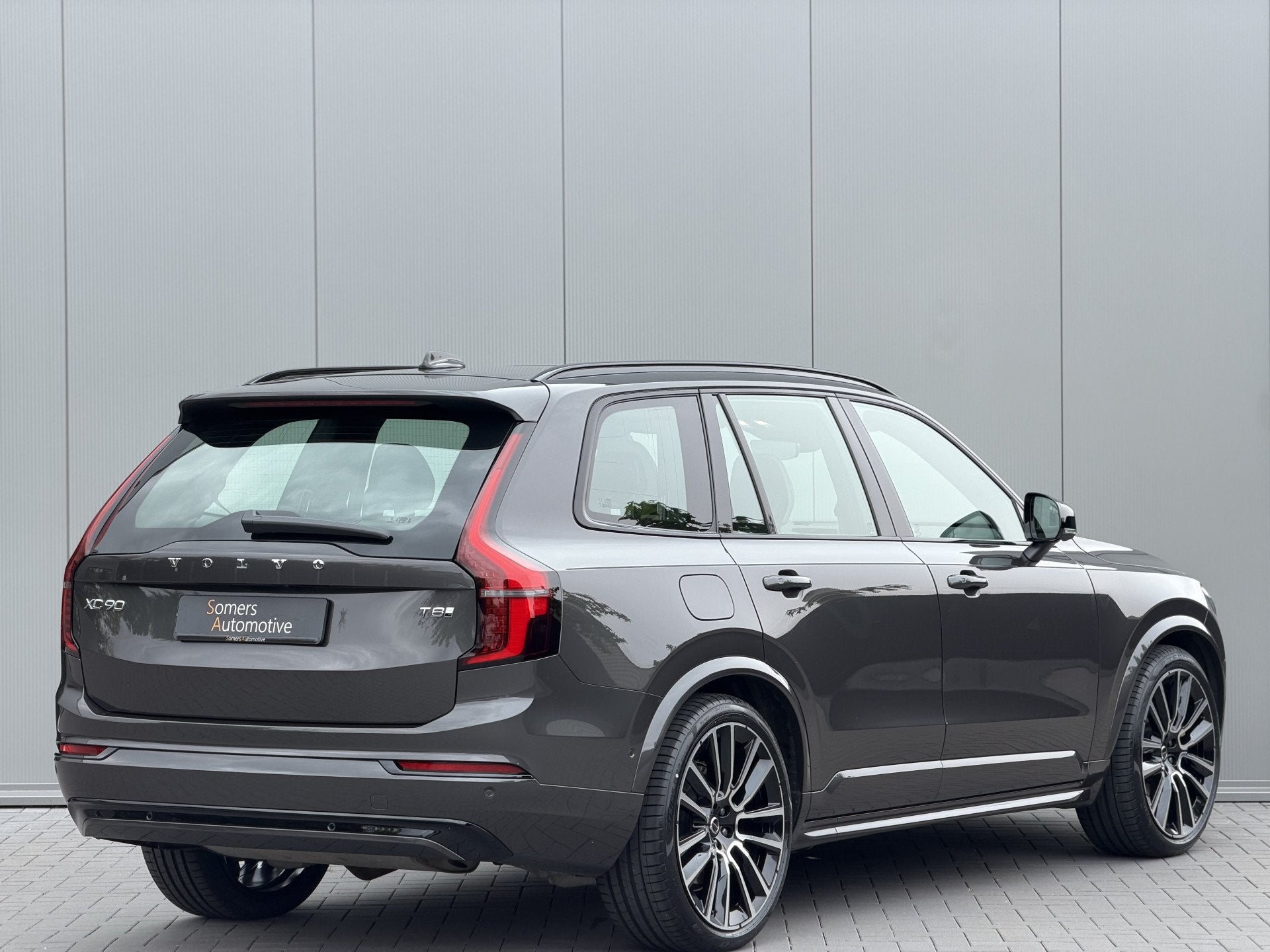 Volvo XC90 T8 Plug-in hybrid AWD Ultra Dark | Panorama | Luc, Dealer onderhouden, Gebruikt, 4 cilinders, 1969 cc