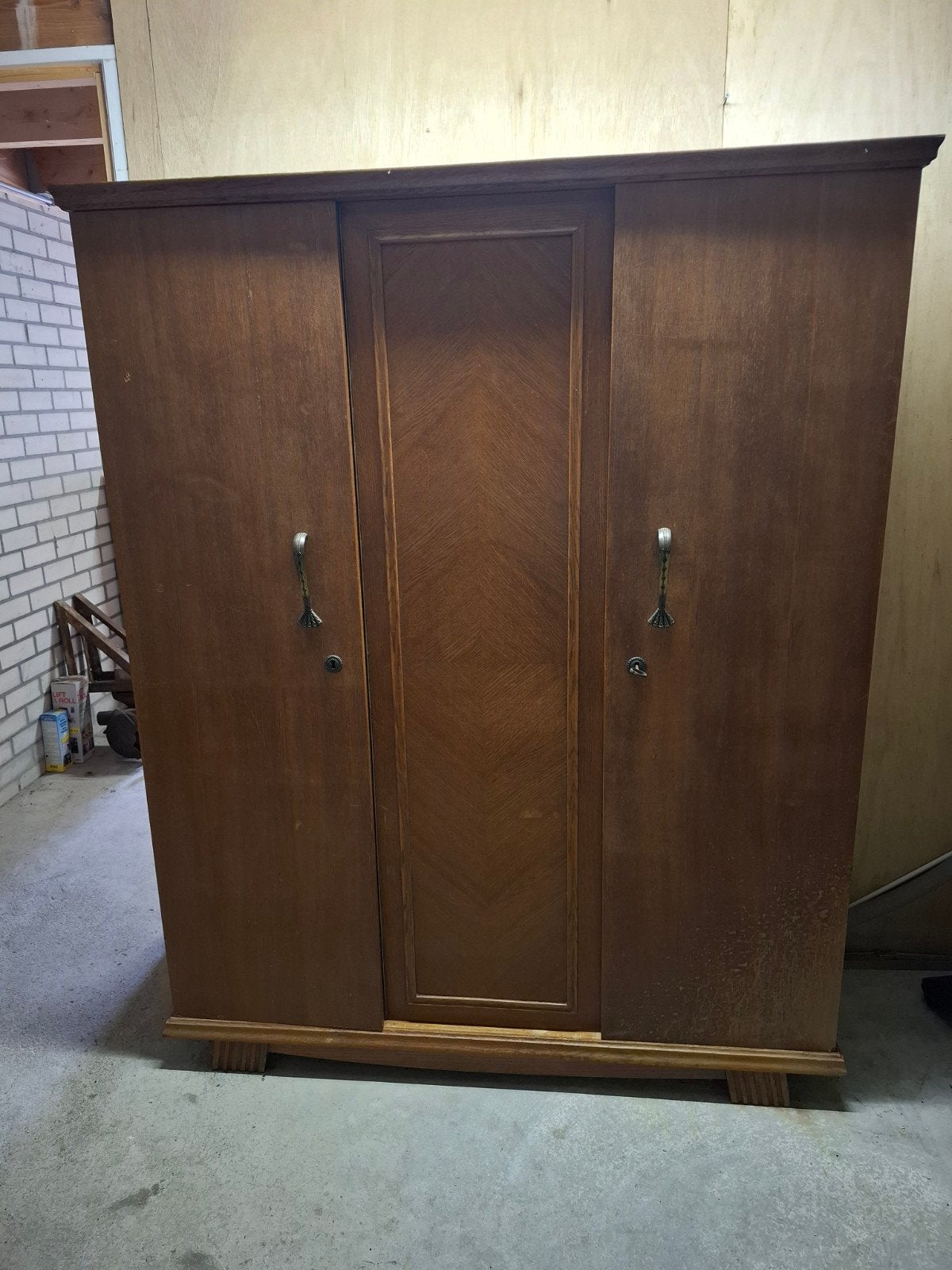 Antieke kledingkast - Vintage houten garderobekast, Antiek en Kunst, Ophalen