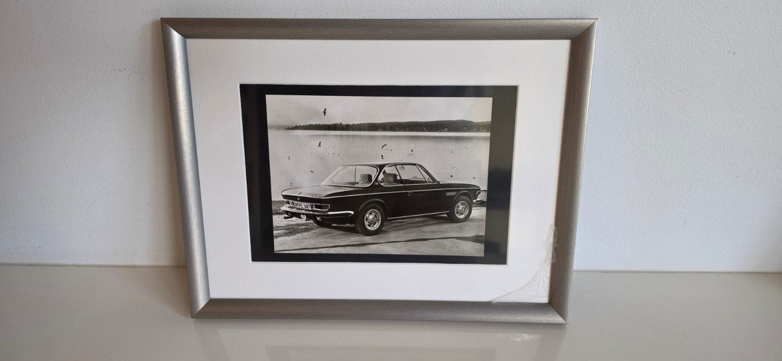 BMW 3.0 CS Werkfoto Nr. 0027 - Ingelijste originele BMW foto, Antiek en Kunst, Kunst | Tekeningen en Foto's, Ophalen of Verzenden
