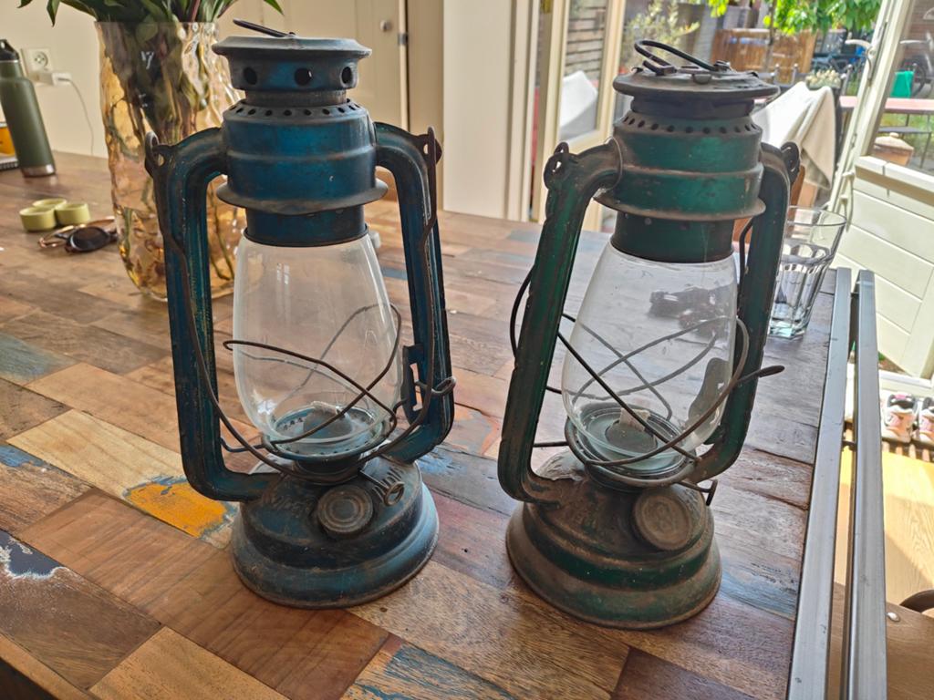 Set van 2 Vintage Petroleumlampen - Blauw & Groen, Ophalen