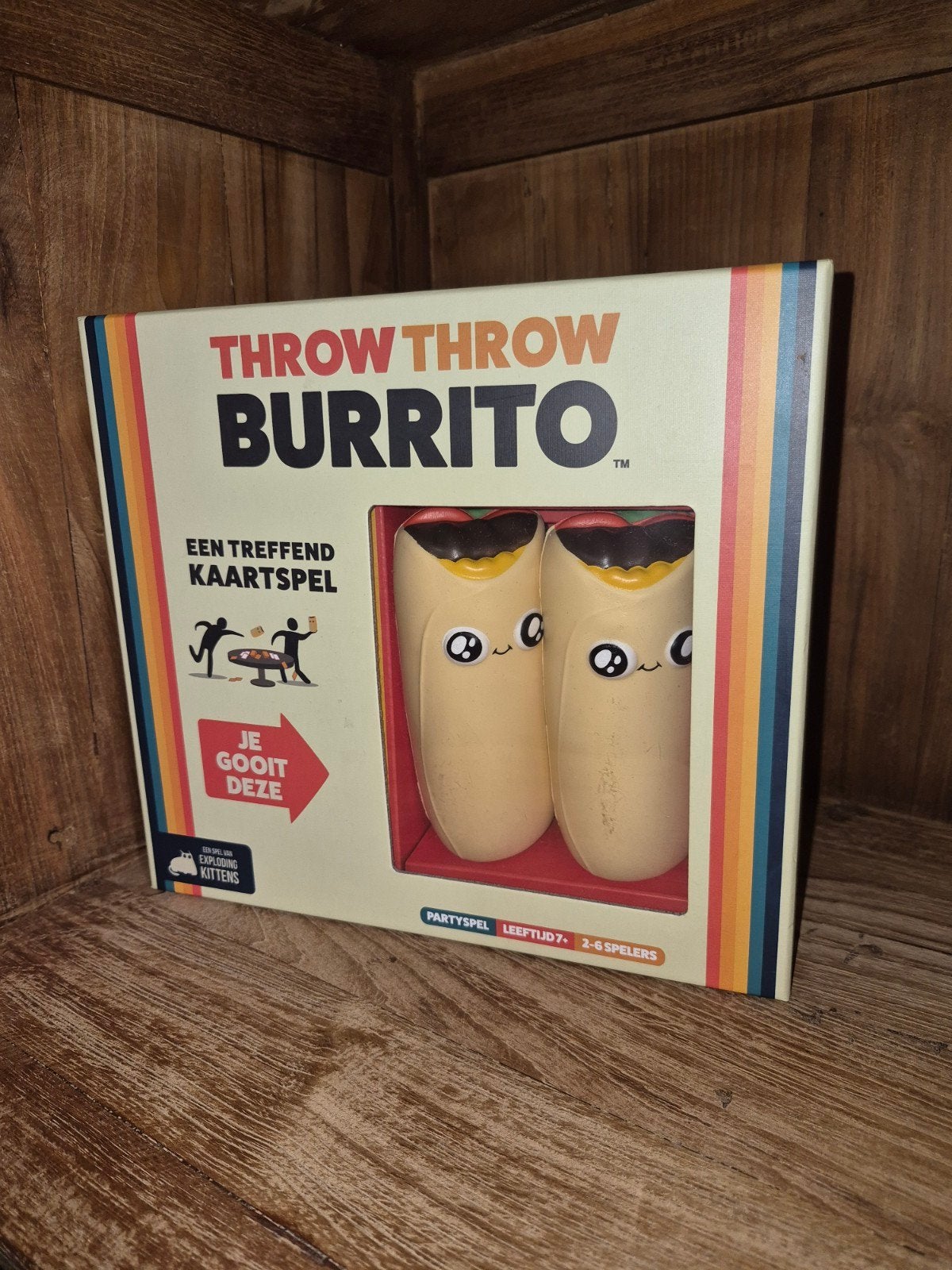 Throw Throw Burrito: Een Treffend Kaartspel, Een of twee spelers, Ophalen, Zo goed als nieuw, Exploding Kittens