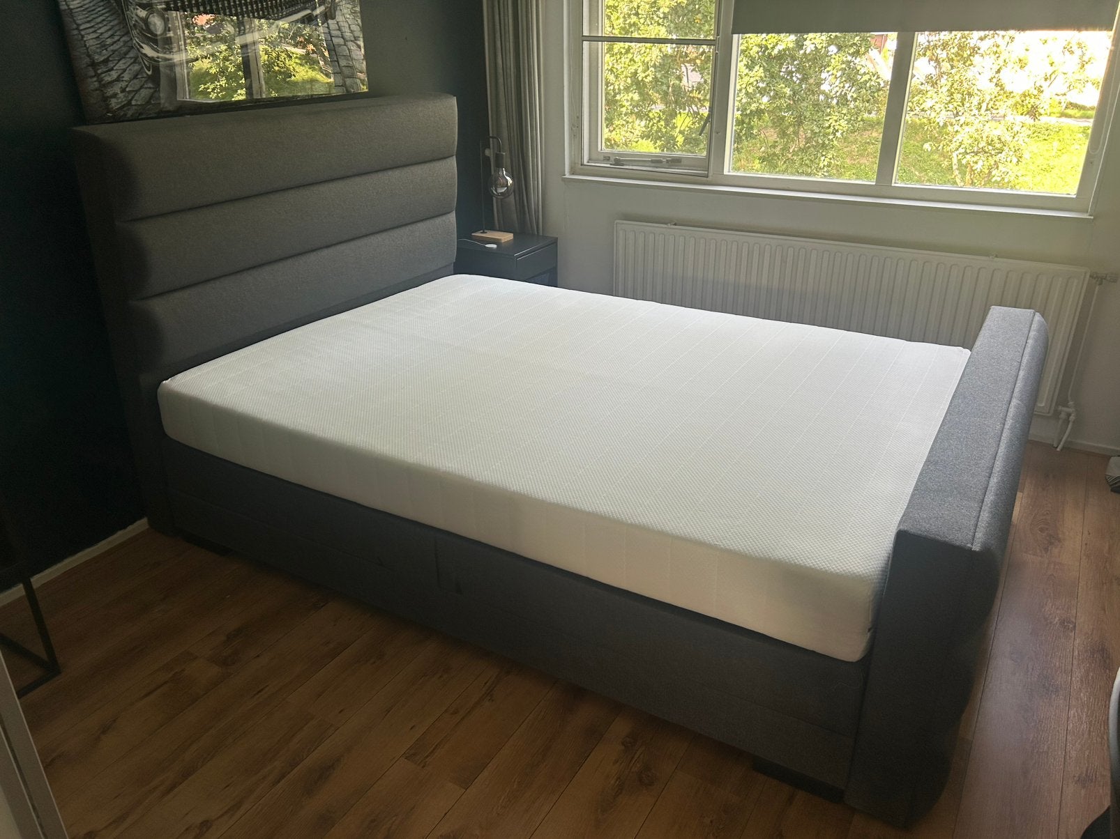 Boxspring 160x220 cm (elektrisch), Ophalen, Tweepersoons, Zo goed als nieuw, Grijs