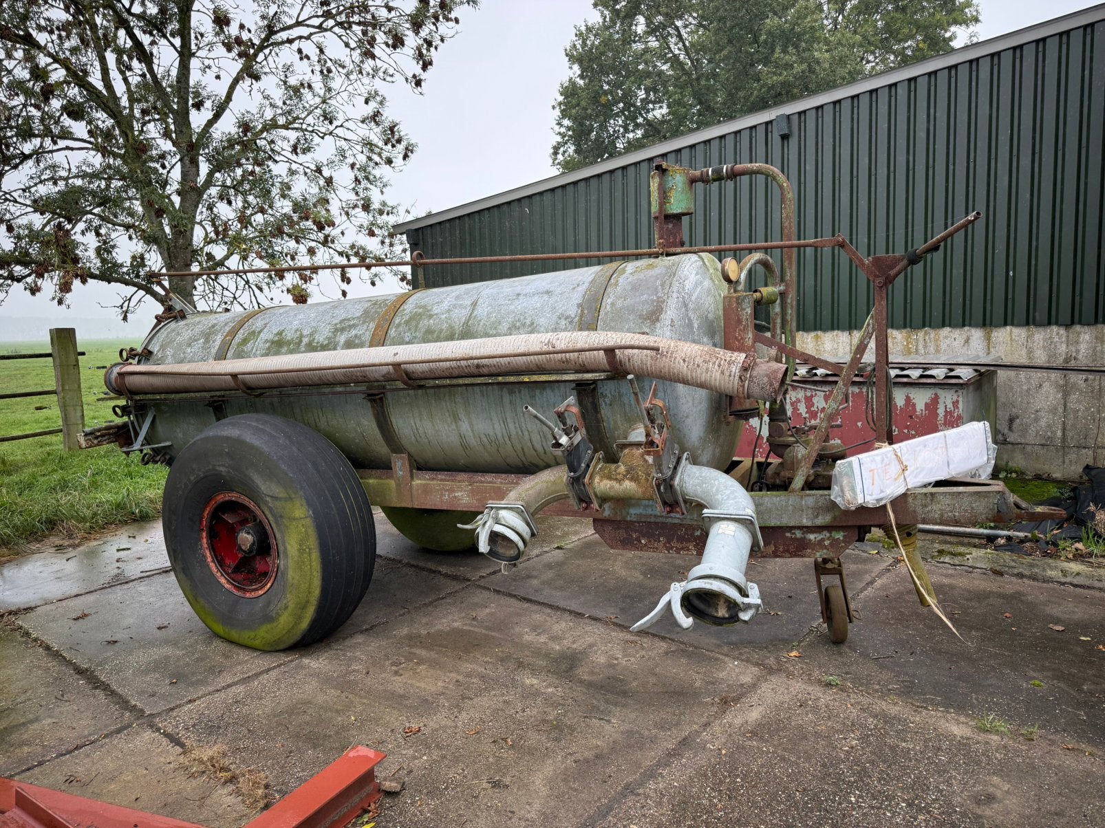 Giertank te koop met kleppensysteem, Ophalen, Gewasbescherming en Bemesting