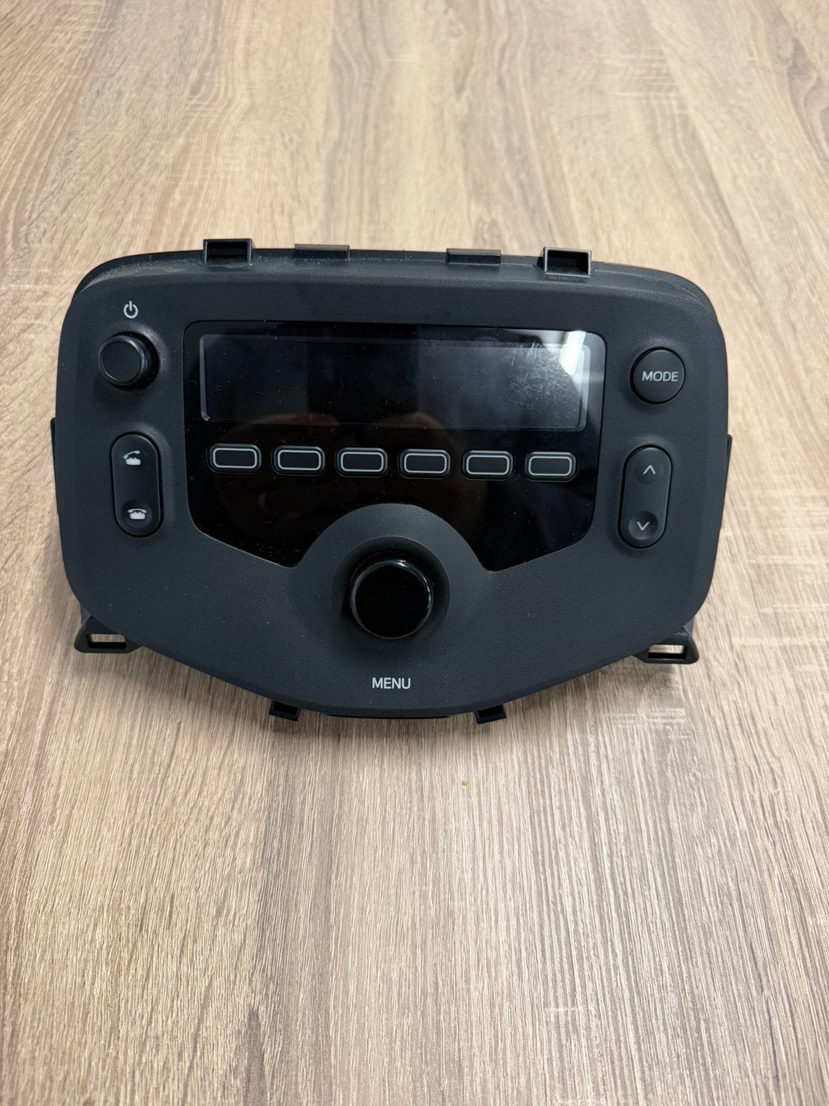 Orginele auto radio Peugeot 108 / Citroen C1 / Toyota Aygo, Auto diversen, Ophalen of Verzenden, Zo goed als nieuw