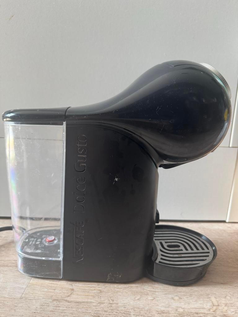 Nescafé Dolce Gusto Koffiezetapparaat - Zwart, Koffiemachine, Ophalen of Verzenden, Zo goed als nieuw, 1 kopje