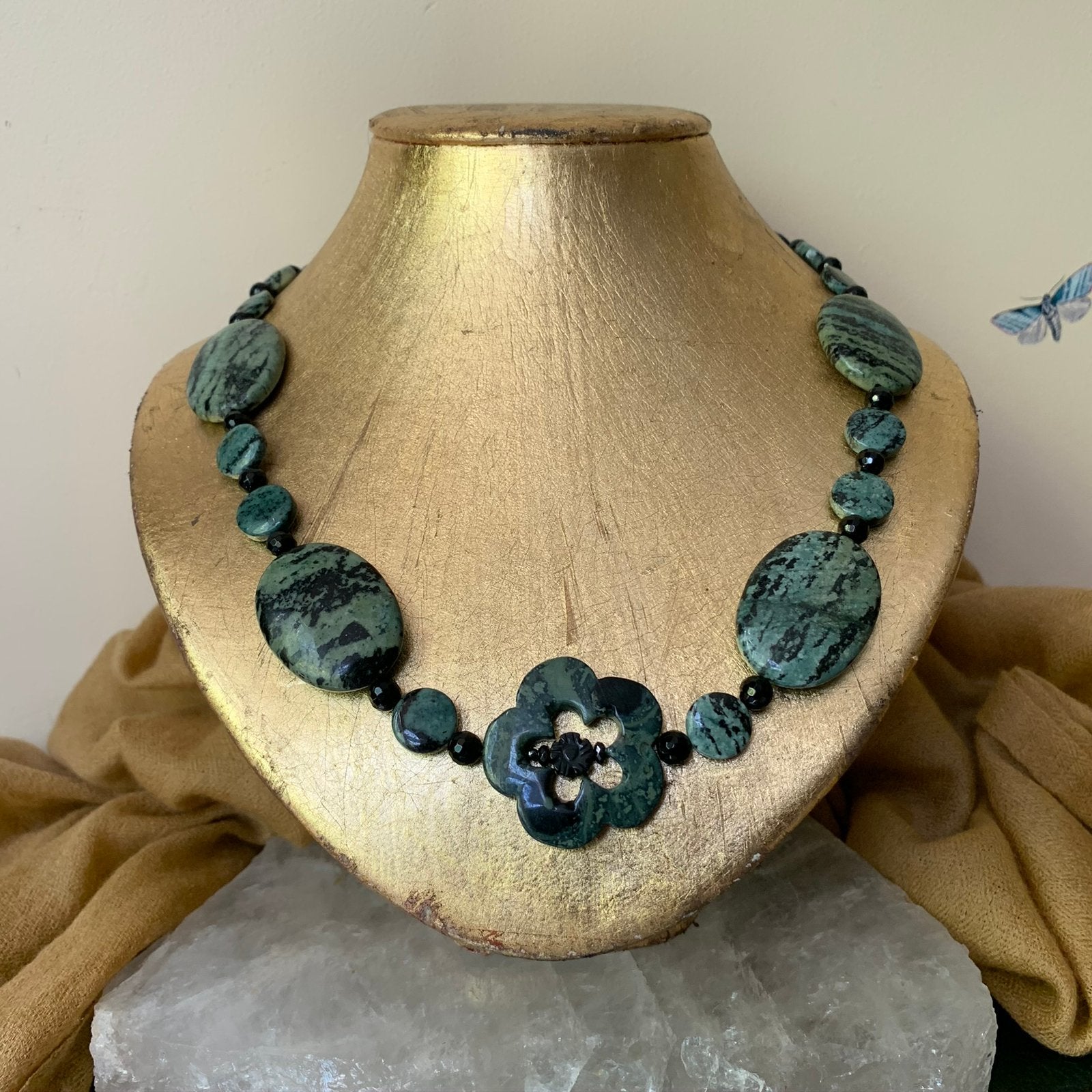 Jaspis groen onyx beschermt daadkracht meditie bloem SALE, Sieraden, Tassen en Uiterlijk, Kettingen, Nieuw, Steen of Mineraal