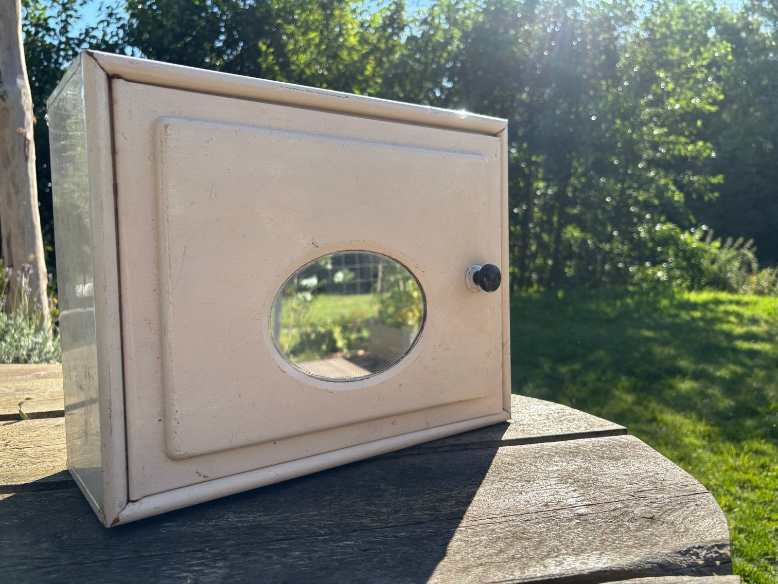 Vintage metalen medicijnkastje met spiegel, Ophalen of Verzenden
