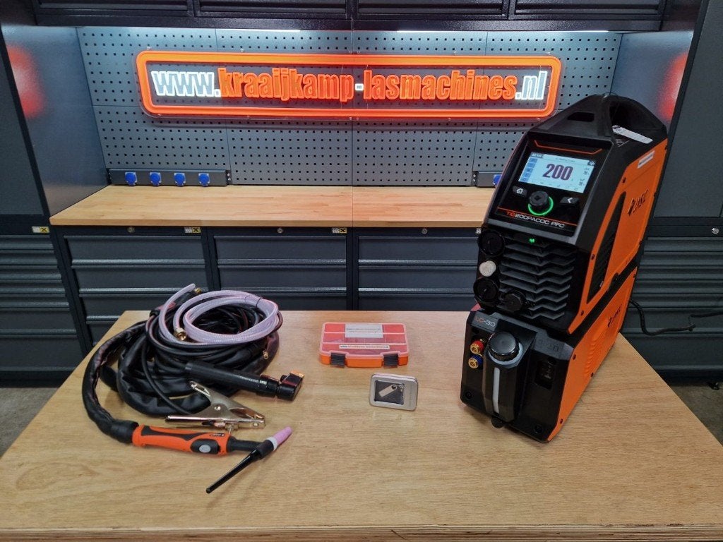 Jasic met LCD EVO TIG200P PFC AC/DC PULSE 230v watergekoeld