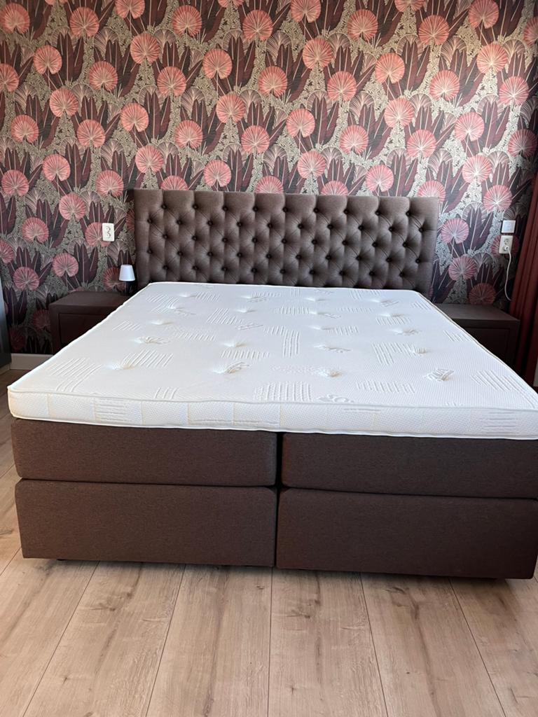 Boxspring Home 310, Huis en Inrichting, Ophalen, Tweepersoons, 180 cm, Stof