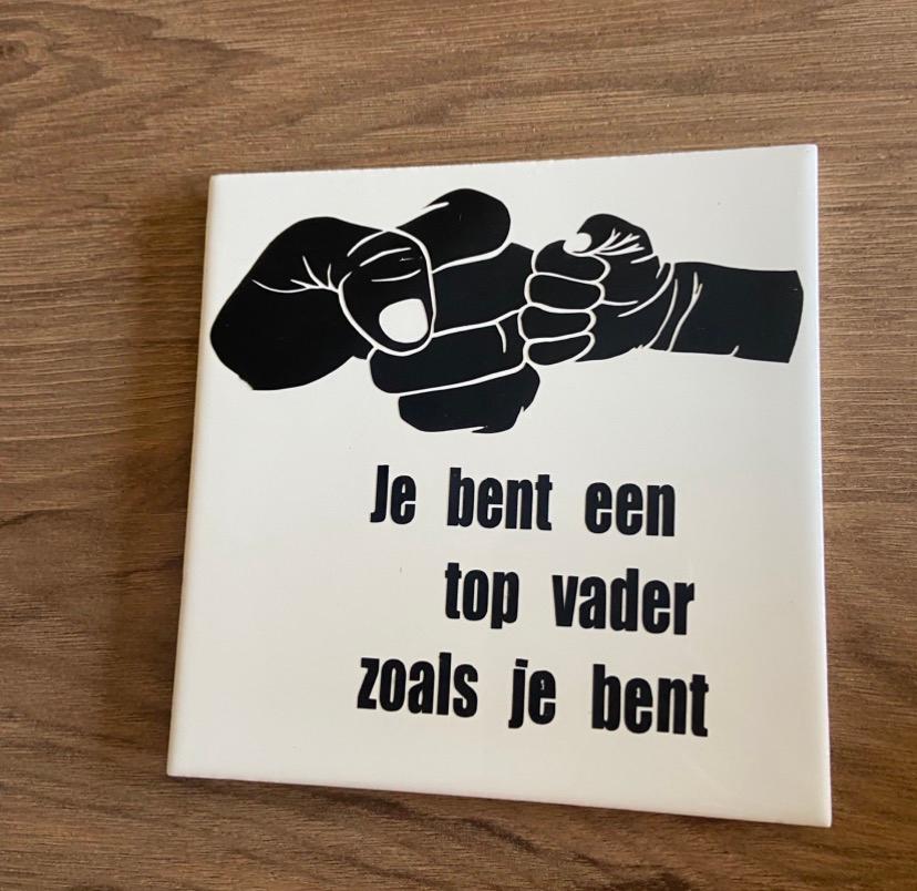 Te koop Er komt vaderdag aan, Ophalen