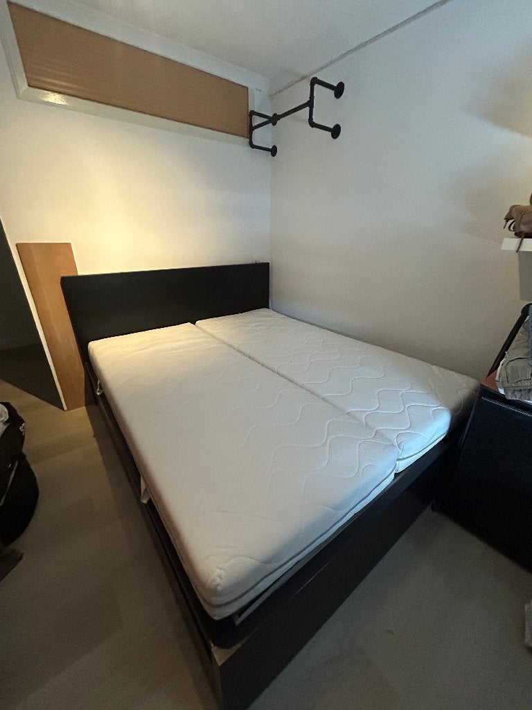 IKEA MALM bed 160x200 + matrassen en lades z.g.a.n., Ophalen, Zwart, Tweepersoons, Zo goed als nieuw
